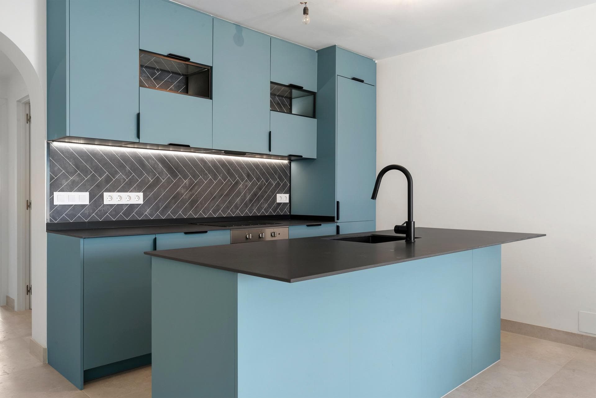 3 bed Middle Floor Apartment in Marbella - 13