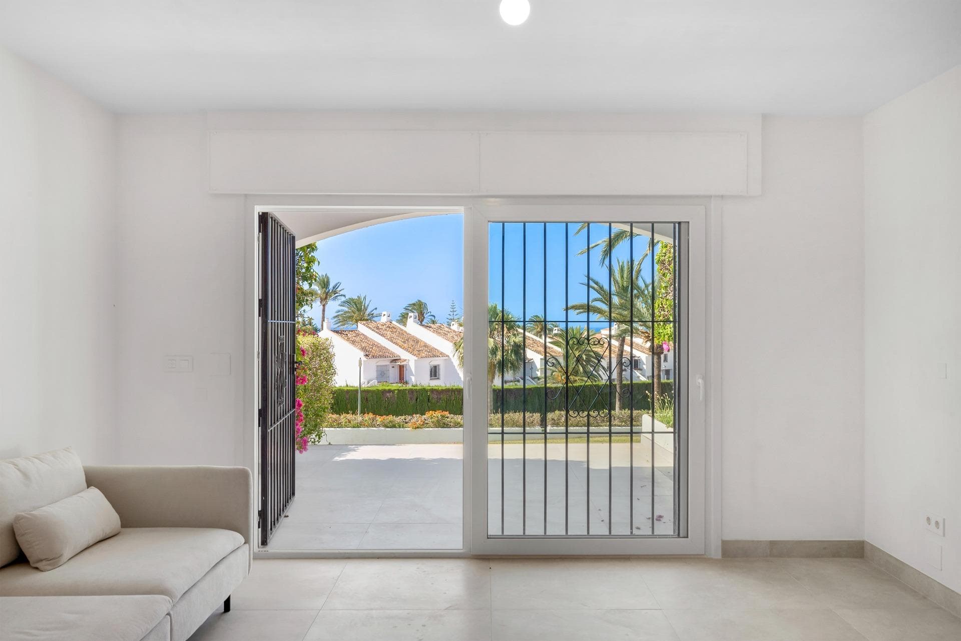 3 bed Middle Floor Apartment in Marbella - 7
