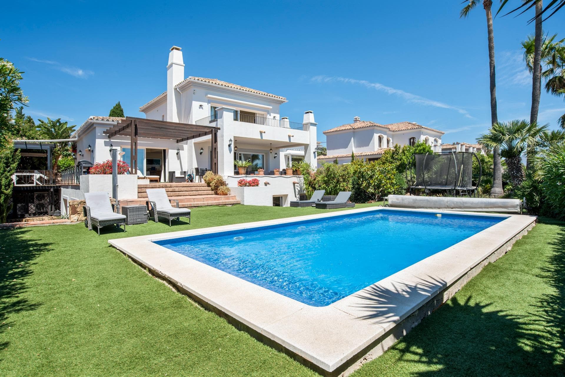Villa - Chalet de 4 dormitorios en Manilva - 1