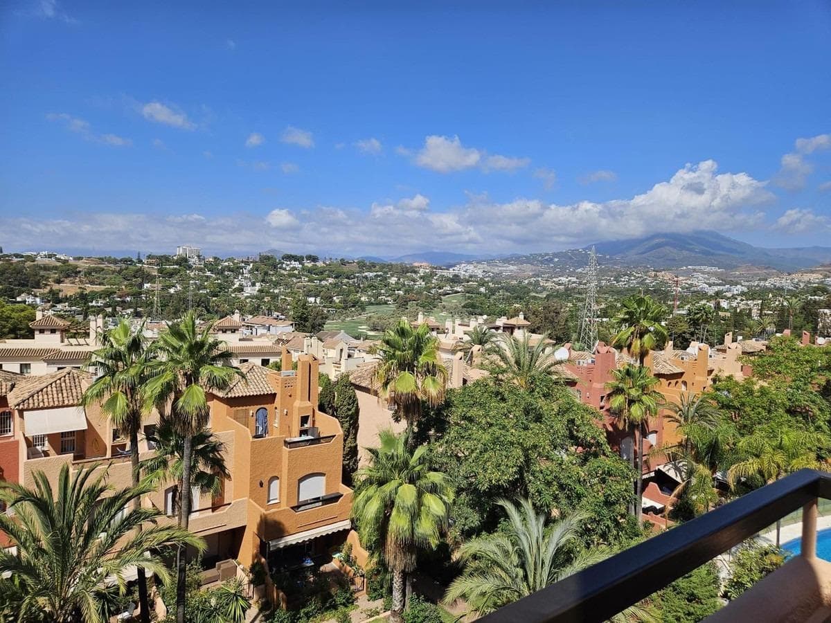 3 bed Townhouse in Marbella - 2