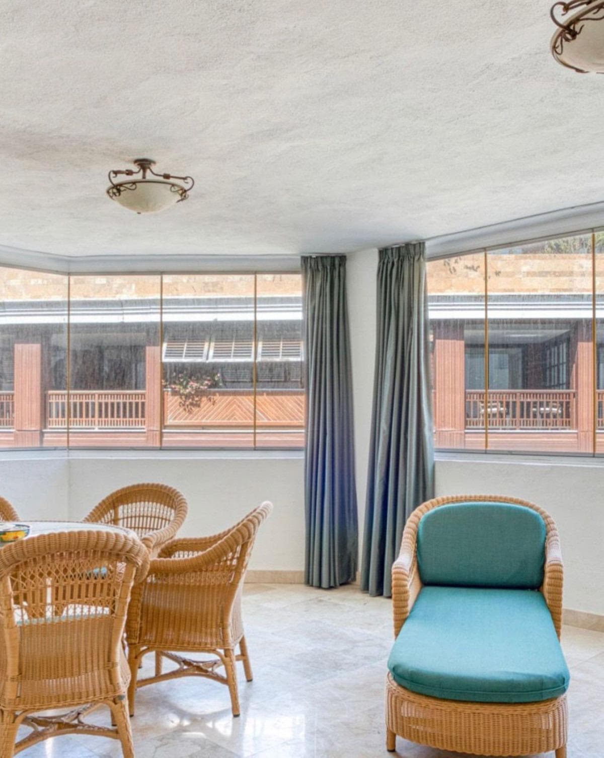 2 bed Middle Floor Apartment in Marbella - 5