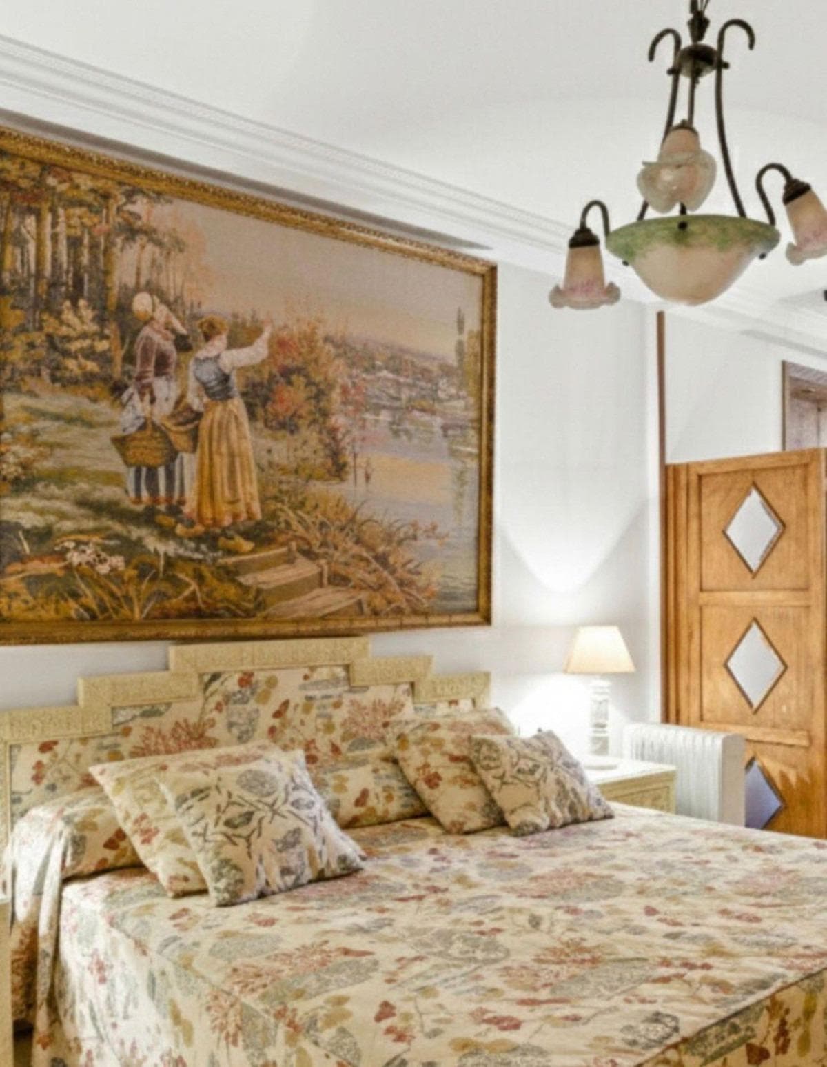 2 bed Middle Floor Apartment in Marbella - 6