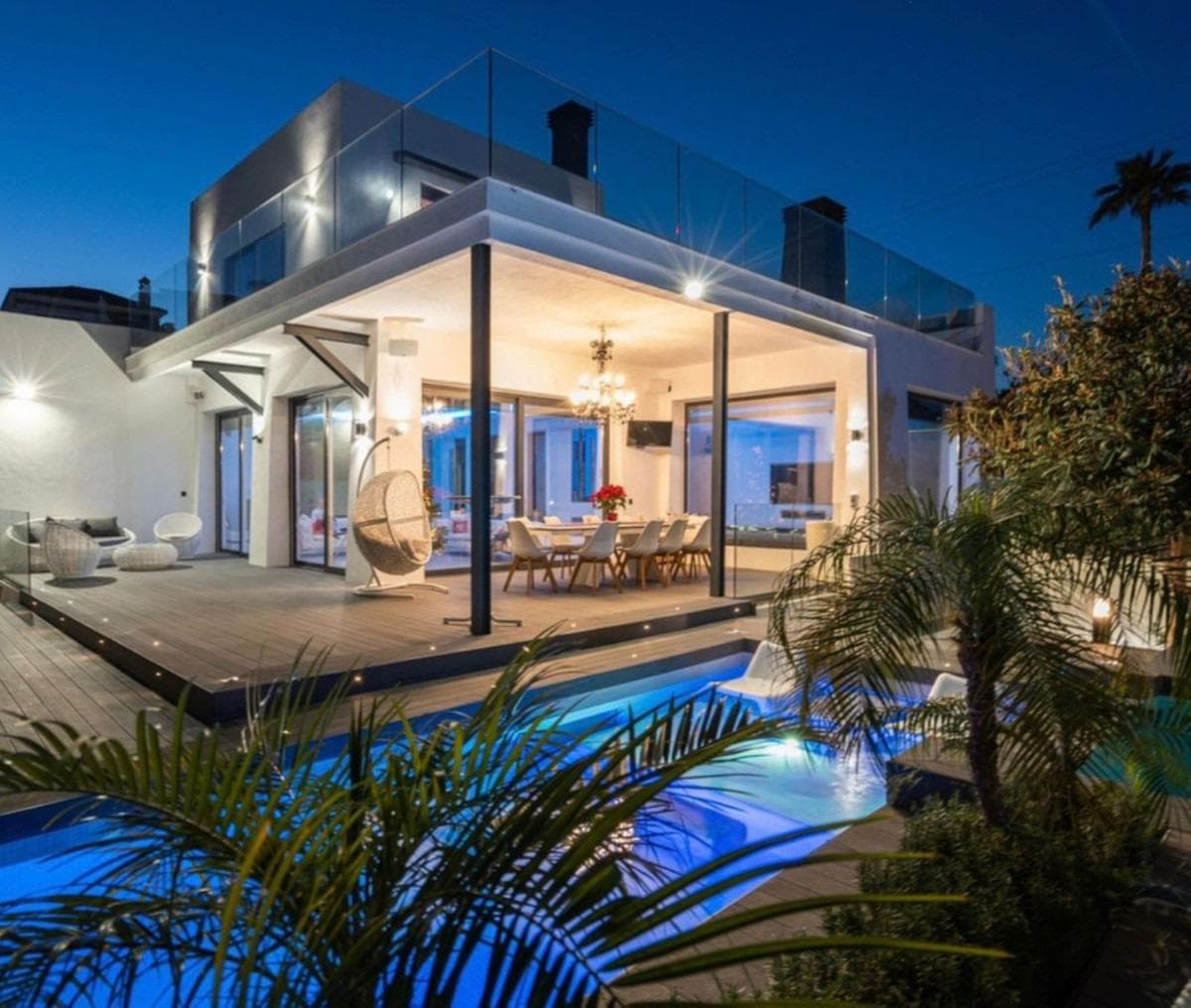 Villa - Chalet de 8 dormitorios en Marbella - 1