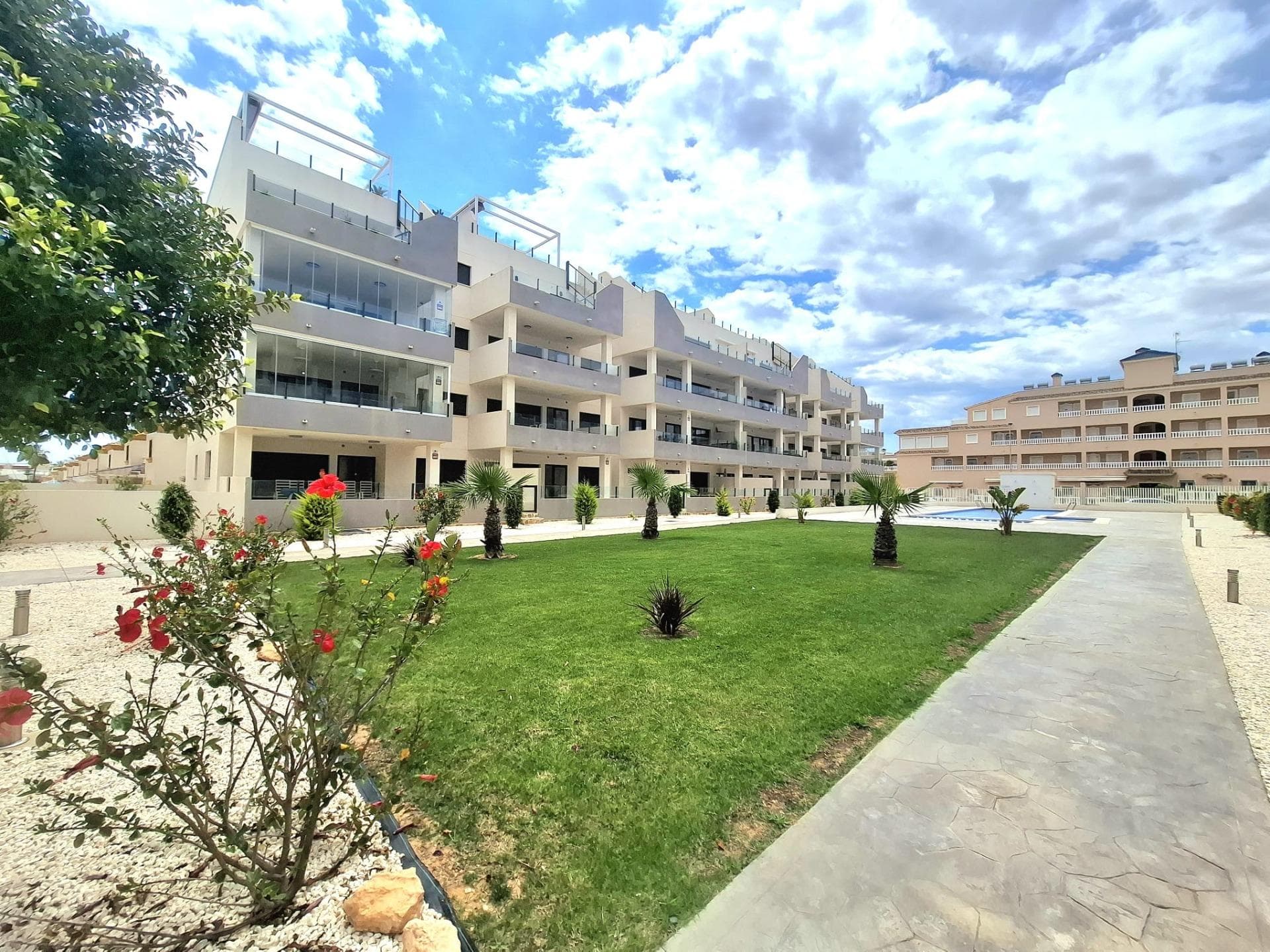 Tussenverdieping Appartement met 3 slaapkamers in Orihuela Costa - 33