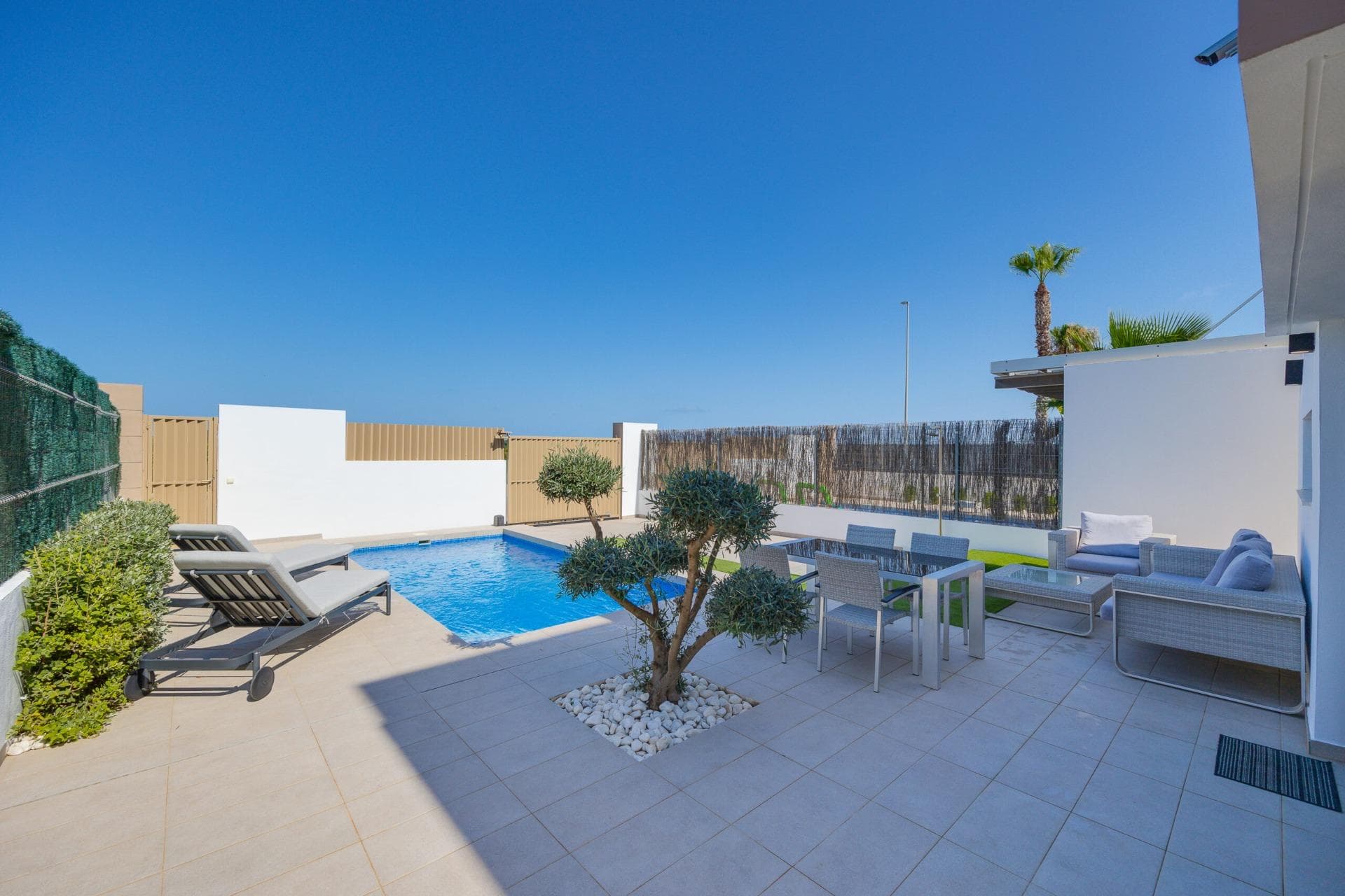 Vrijstaande Villa met 3 slaapkamers in Guardamar del Segura - 32