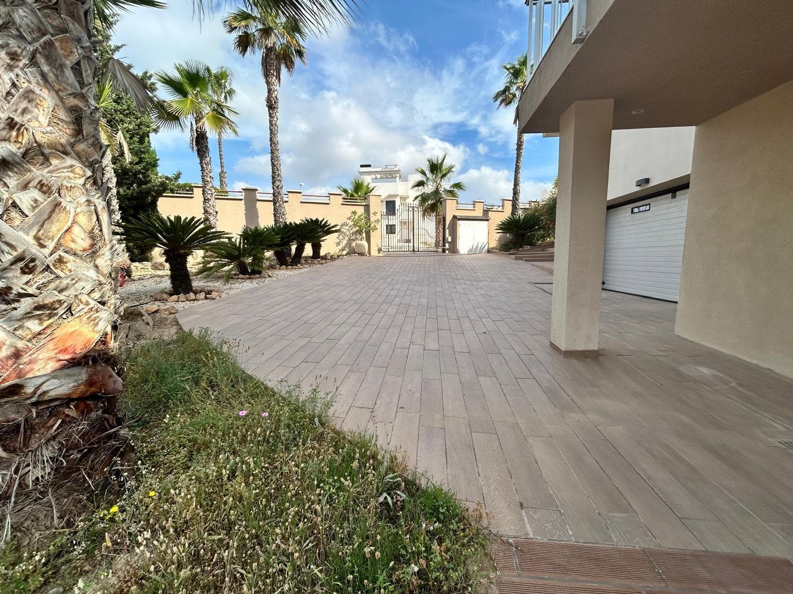 Vrijstaande Villa met 4 slaapkamers in Ciudad Quesada - 8