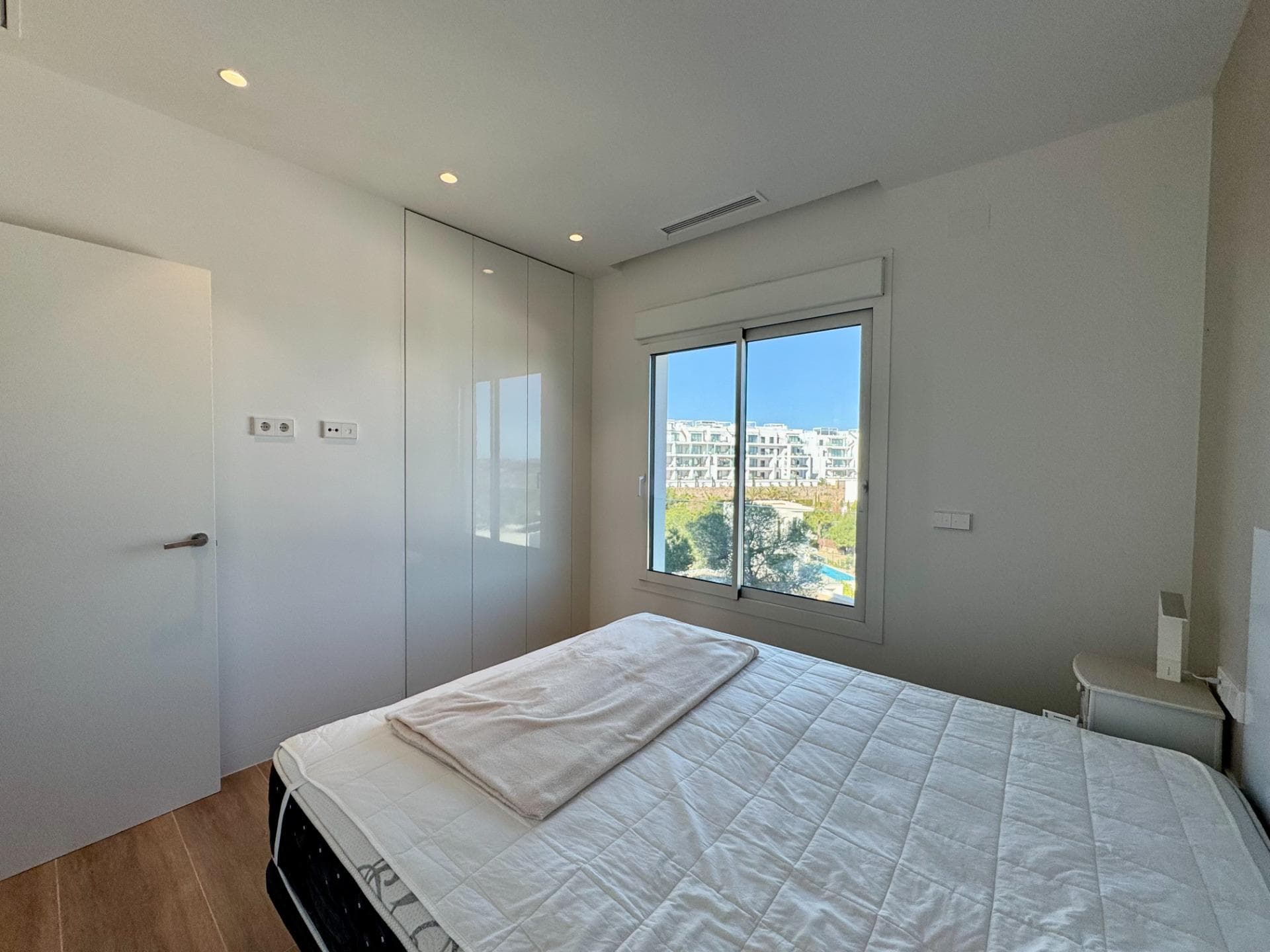 Apartamento Planta Media de 3 dormitorios en Orihuela - 10