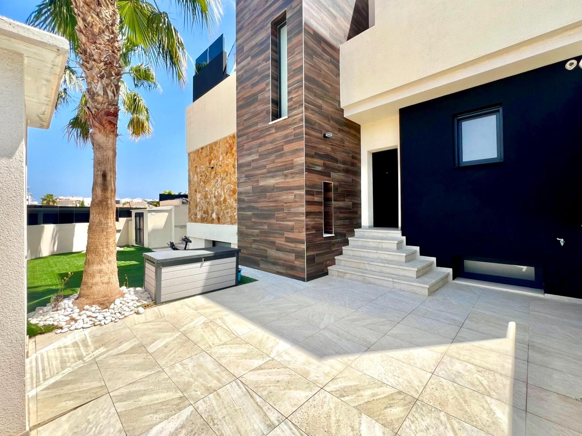 Villa - Chalet de 4 dormitorios en Orihuela Costa - 2