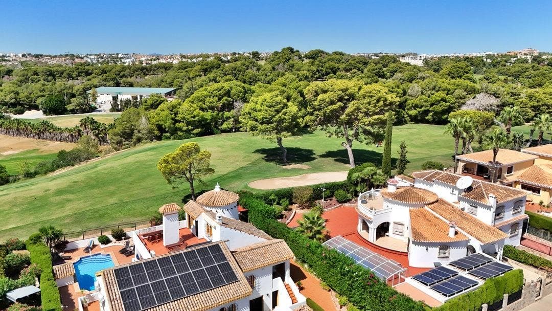 Villa - Chalet de 5 dormitorios en Orihuela Costa - 10
