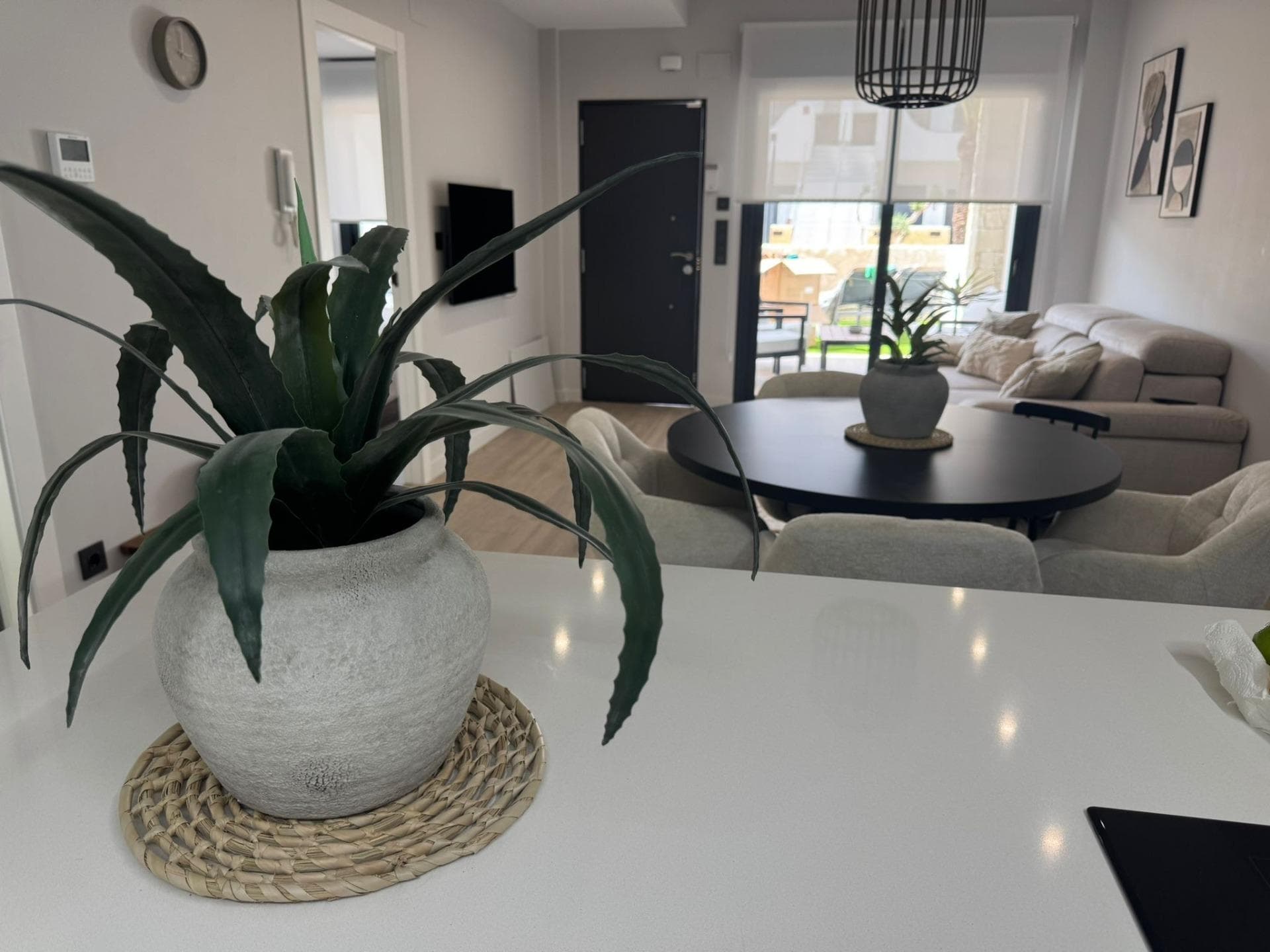 Apartamento Planta Media de 3 dormitorios en Orihuela Costa - 38