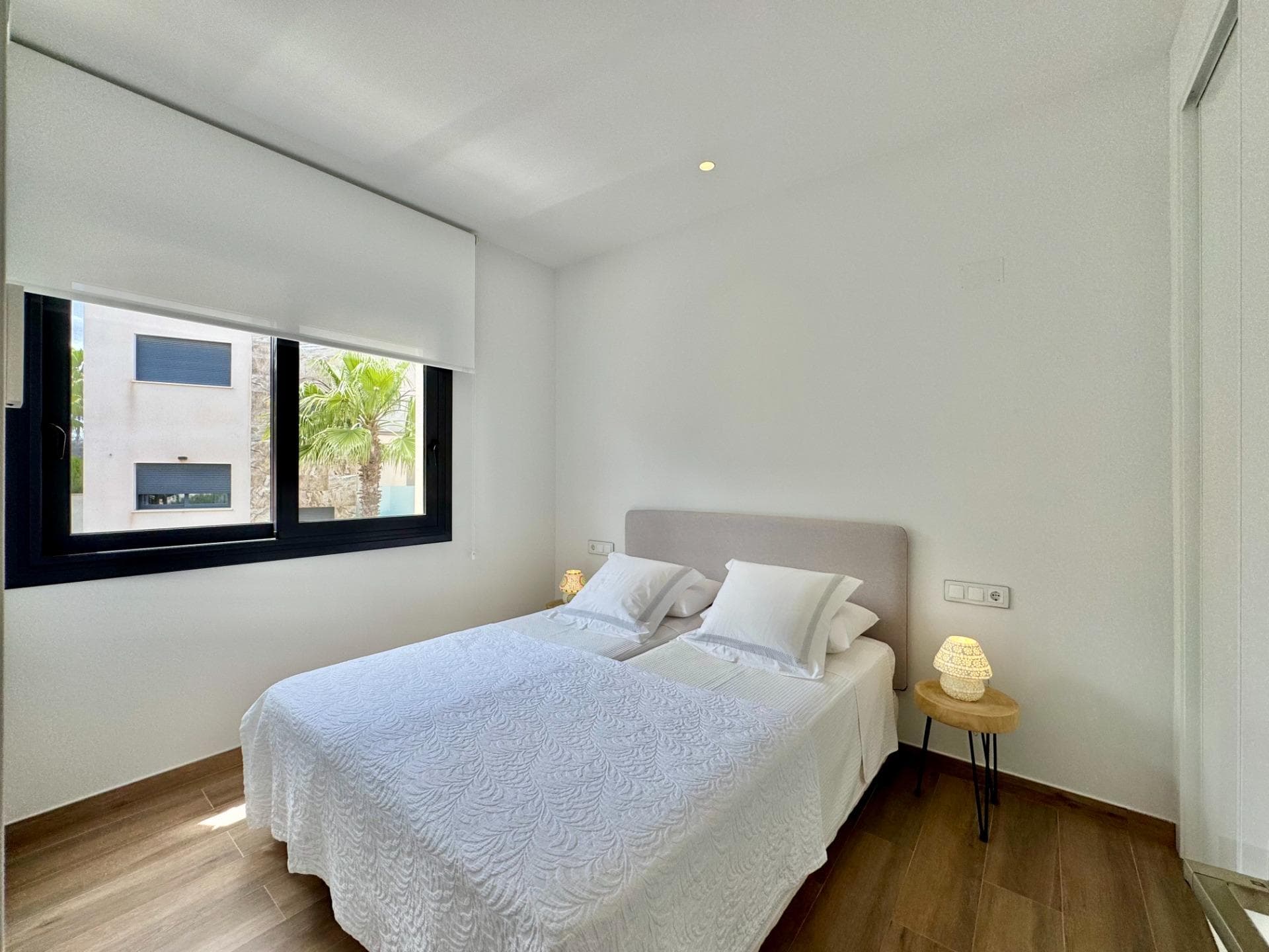 Villa - Chalet de 4 dormitorios en San Miguel de Salinas - 21