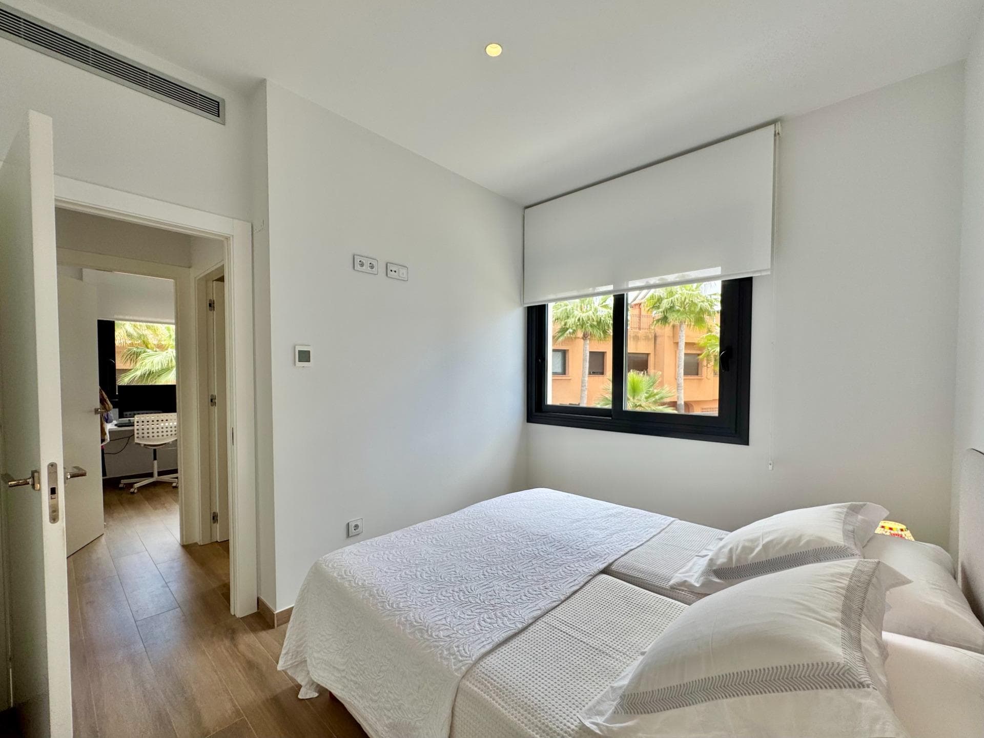 Villa - Chalet de 4 dormitorios en San Miguel de Salinas - 22