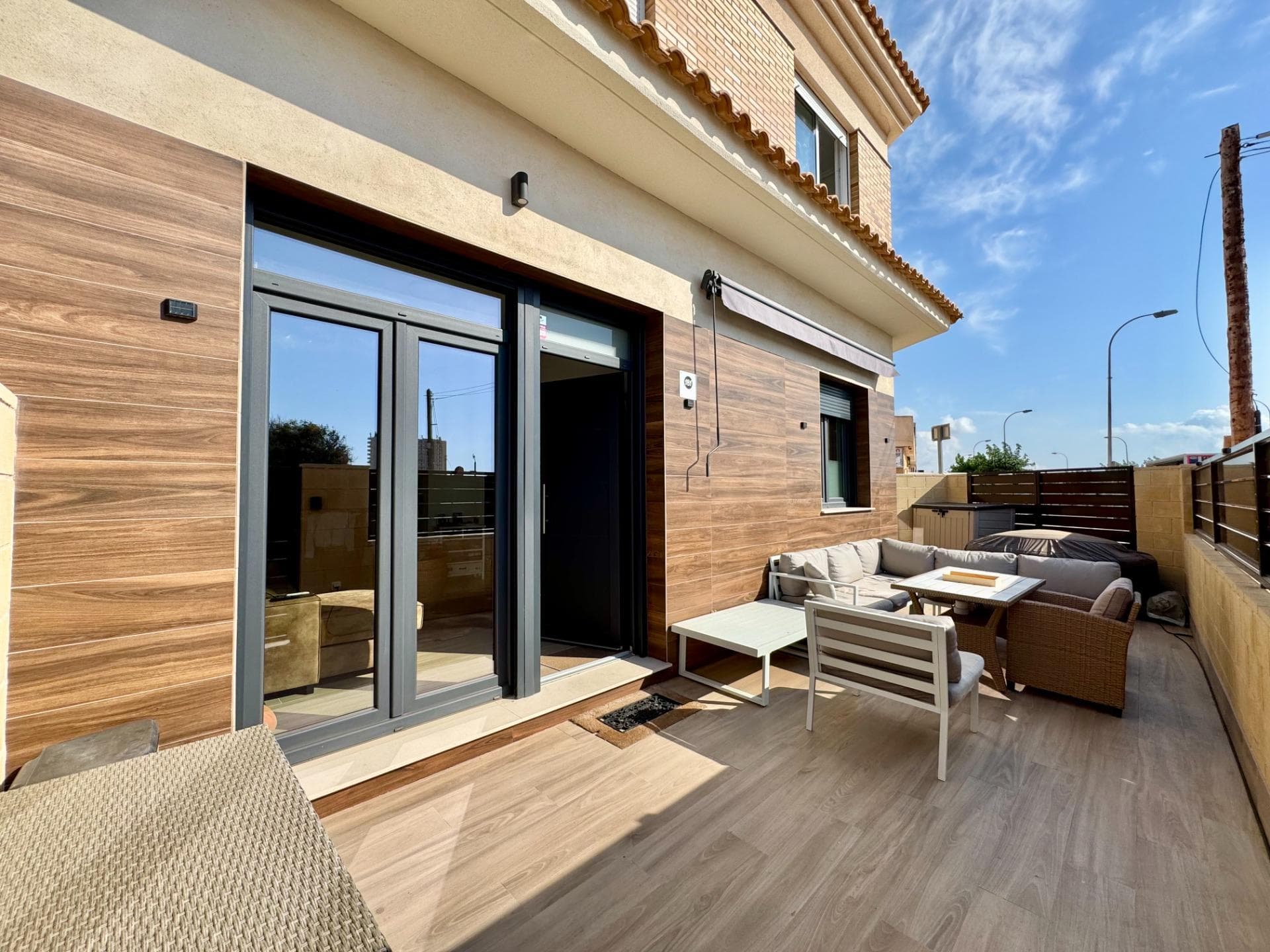 2 bed Middle Floor Apartment in Santiago de la Ribera - 1