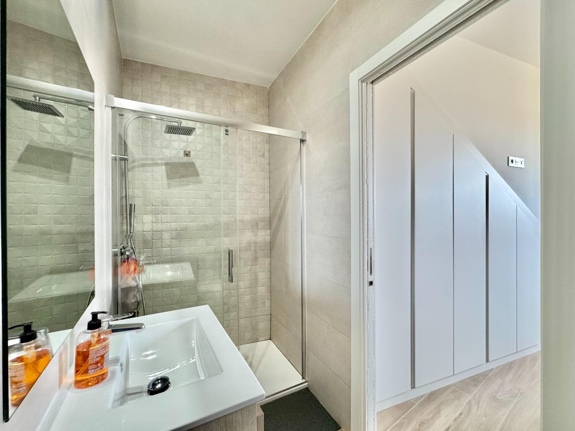 2 bed Middle Floor Apartment in Santiago de la Ribera - 21