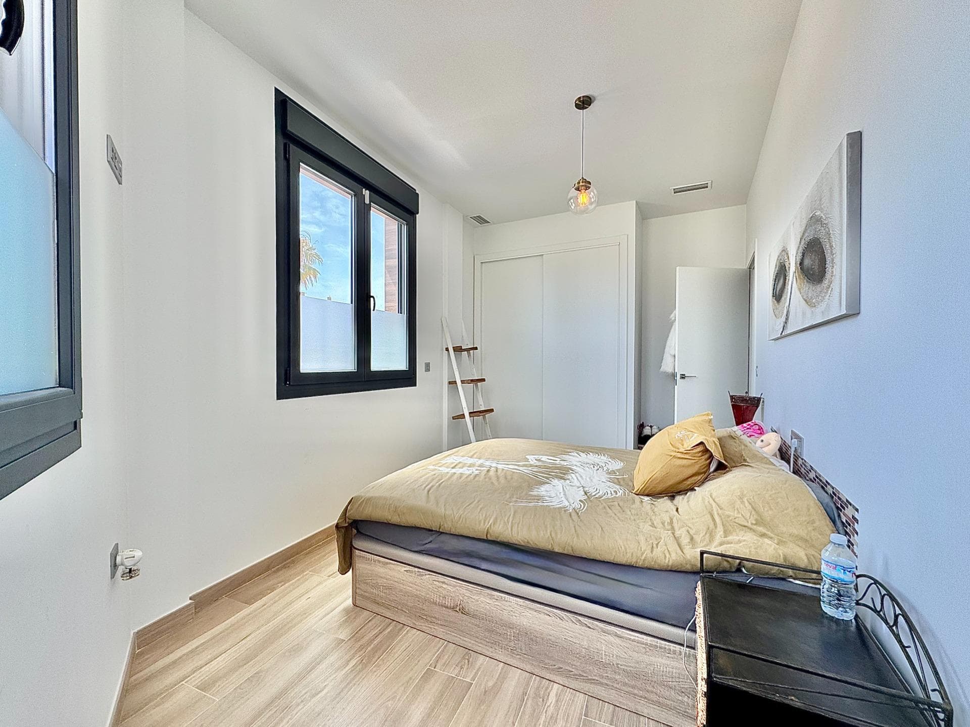 2 bed Middle Floor Apartment in Santiago de la Ribera - 3