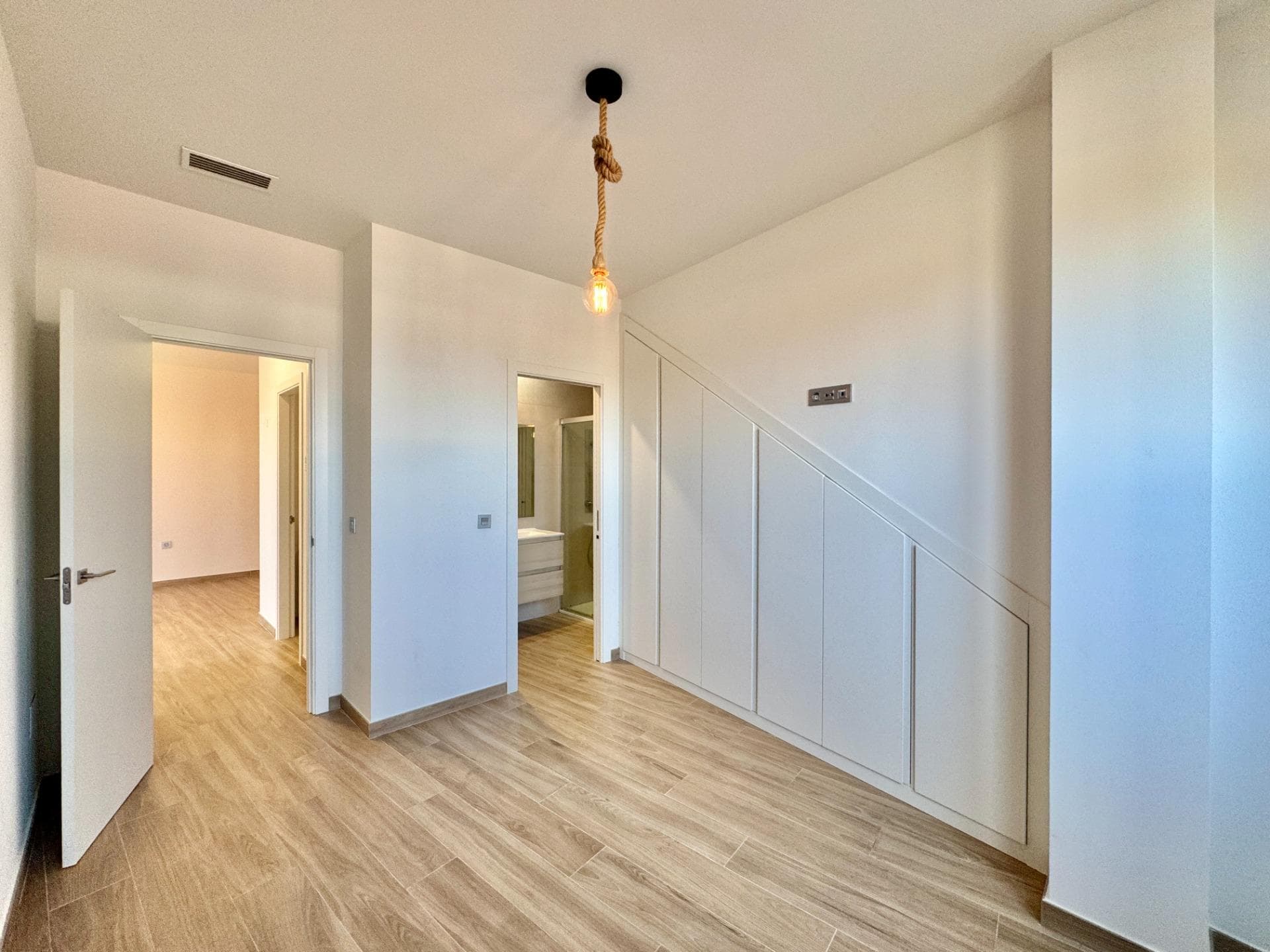 2 bed Middle Floor Apartment in Santiago de la Ribera - 26