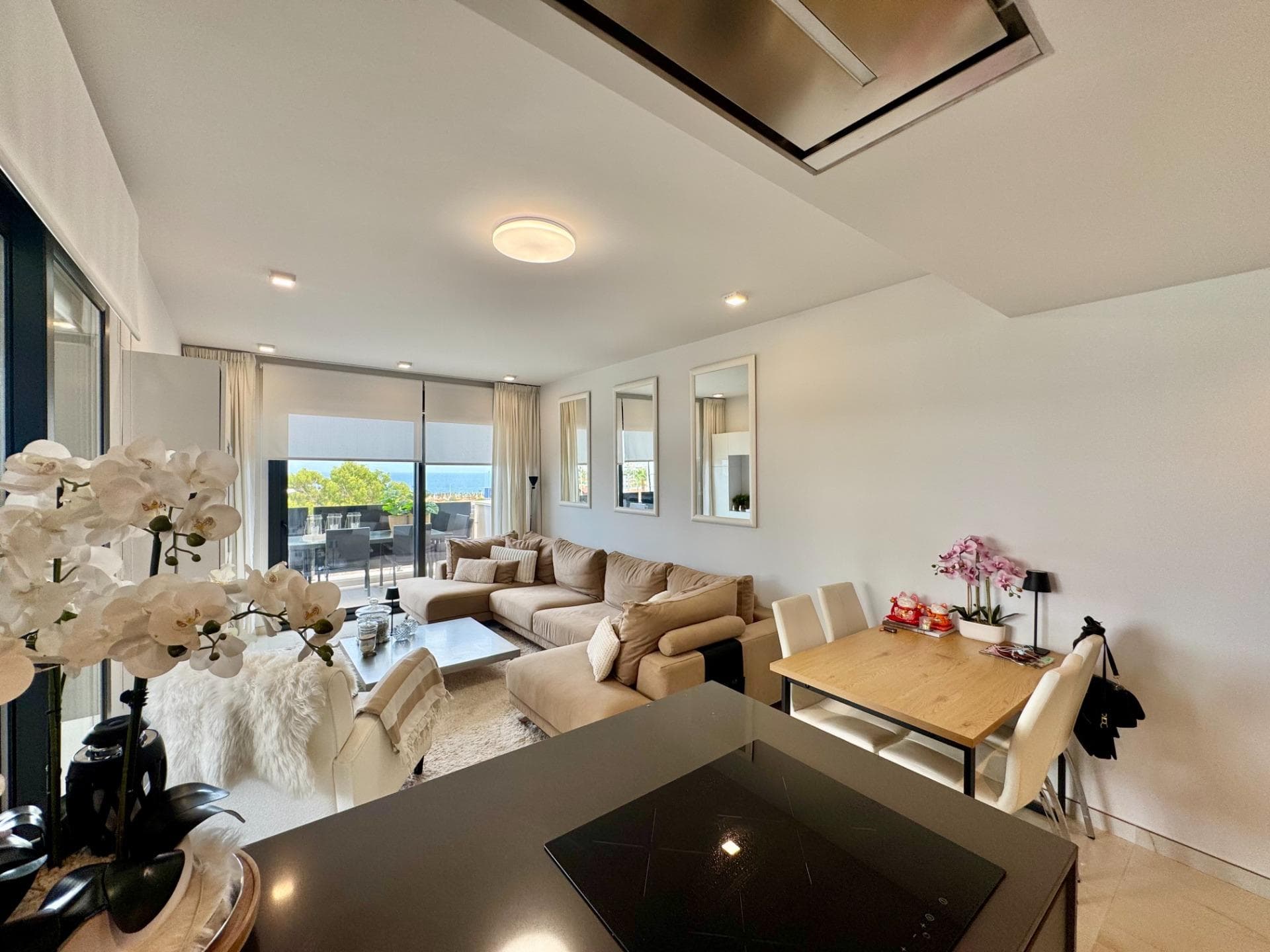 Apartamento Planta Media de 3 dormitorios en Orihuela Costa - 1