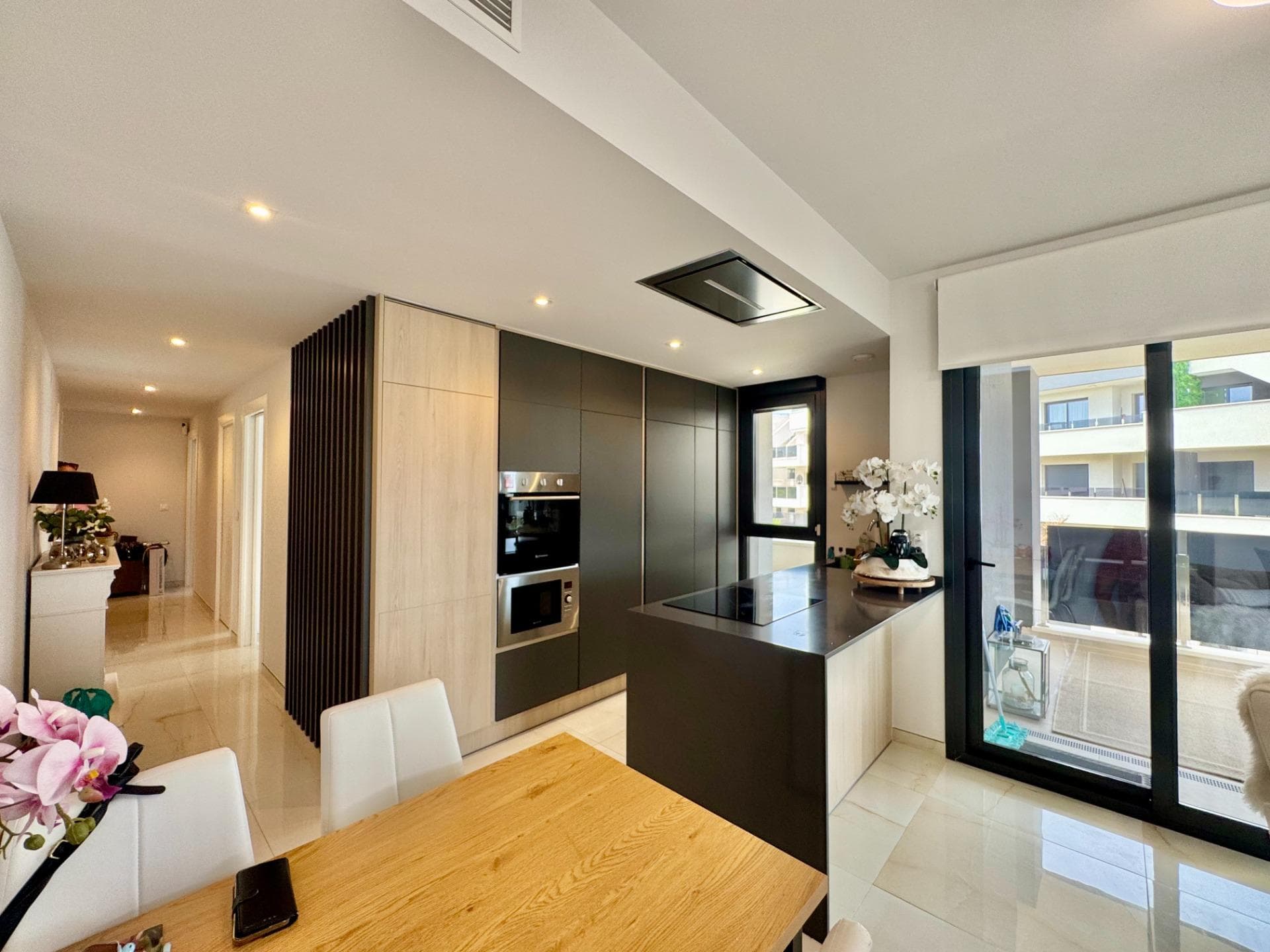 Apartamento Planta Media de 3 dormitorios en Orihuela Costa - 17