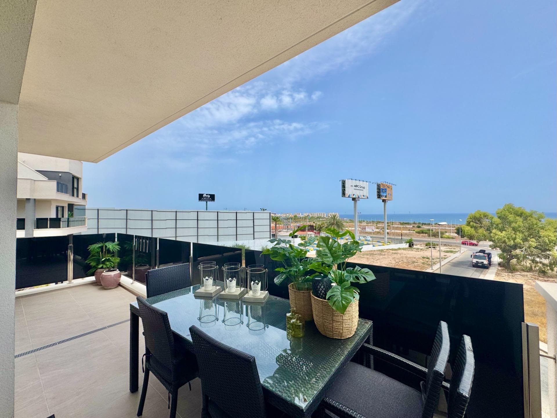 Apartamento Planta Media de 3 dormitorios en Orihuela Costa - 24