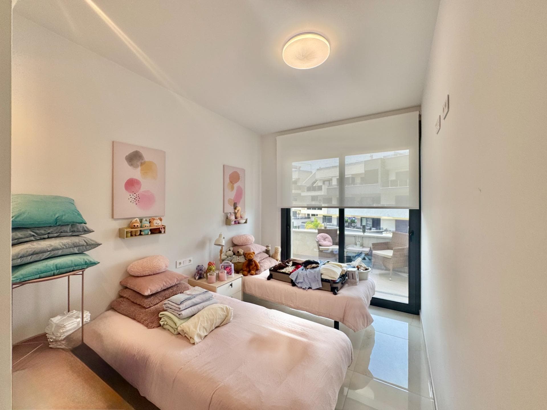 Apartamento Planta Media de 3 dormitorios en Orihuela Costa - 9