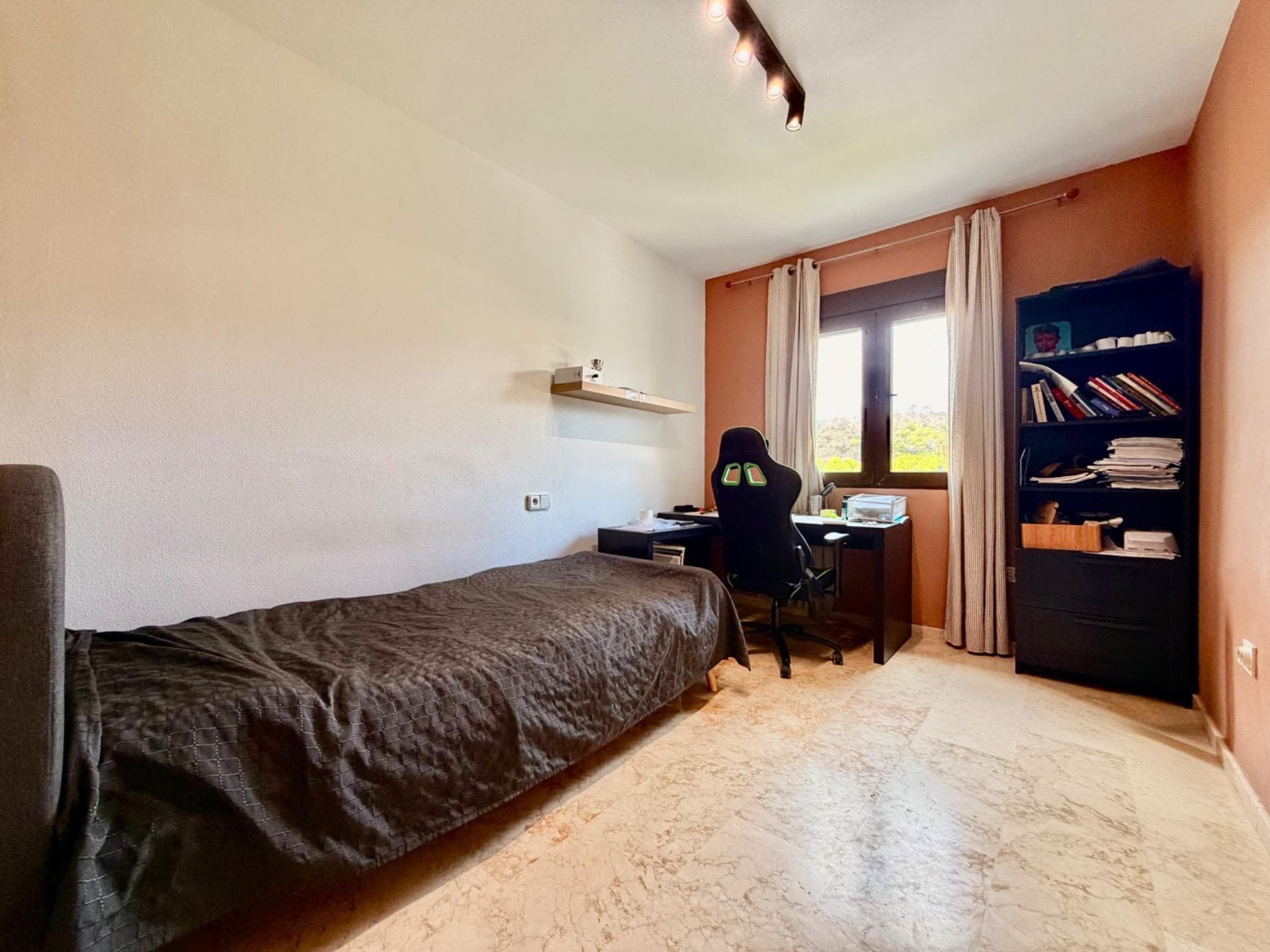 Apartamento Planta Media de 3 dormitorios en Orihuela Costa - 18