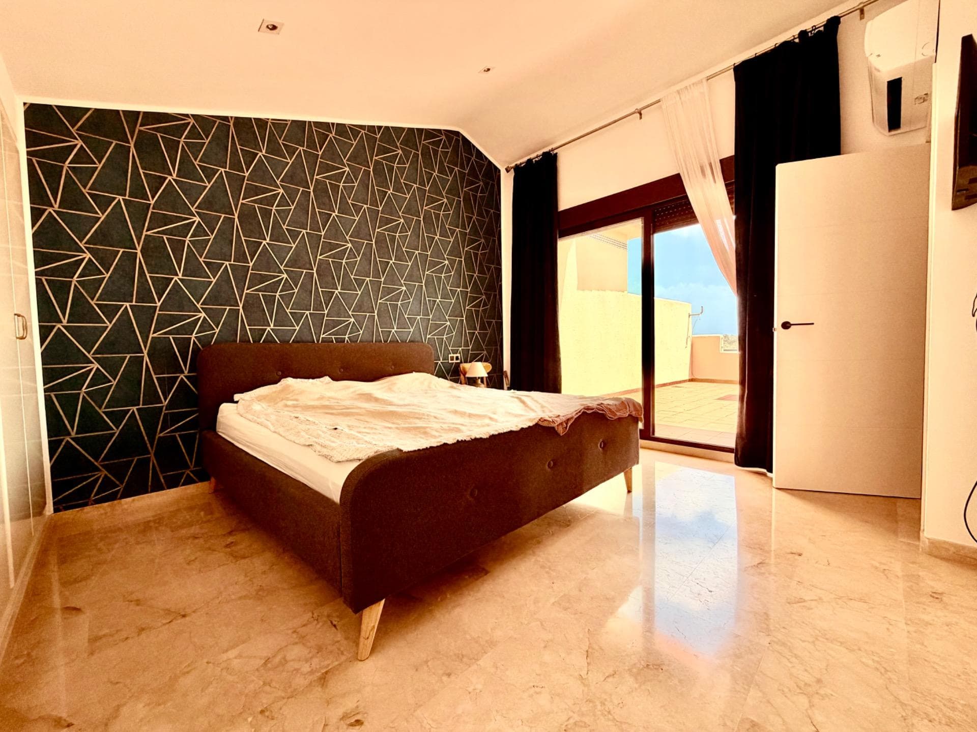 Apartamento Planta Media de 3 dormitorios en Orihuela Costa - 25