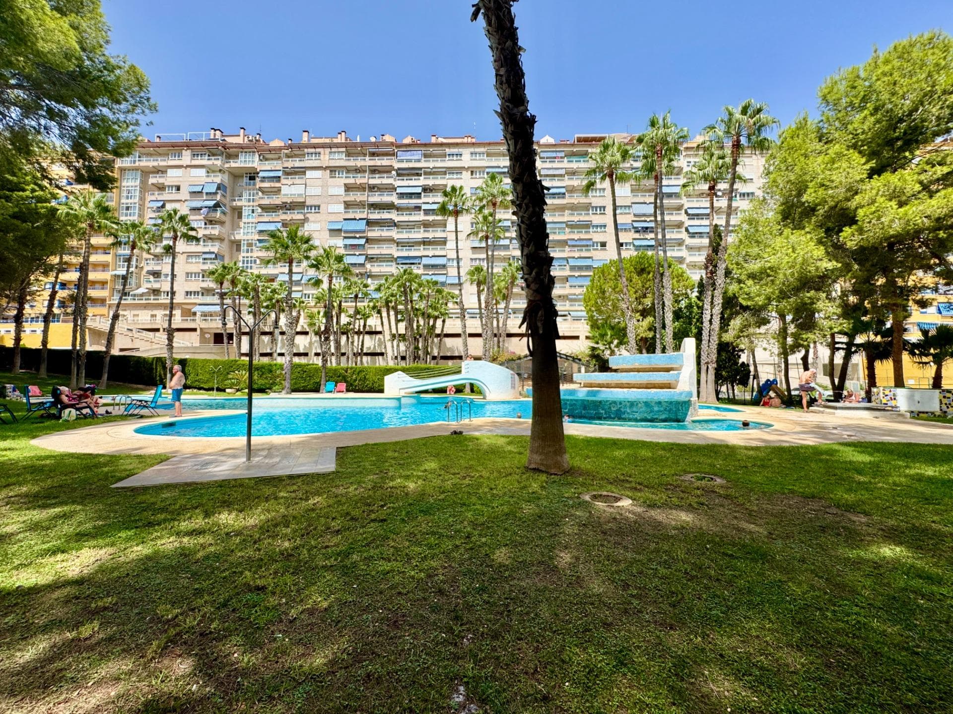 Apartamento Planta Media de 2 dormitorios en Orihuela Costa - 25
