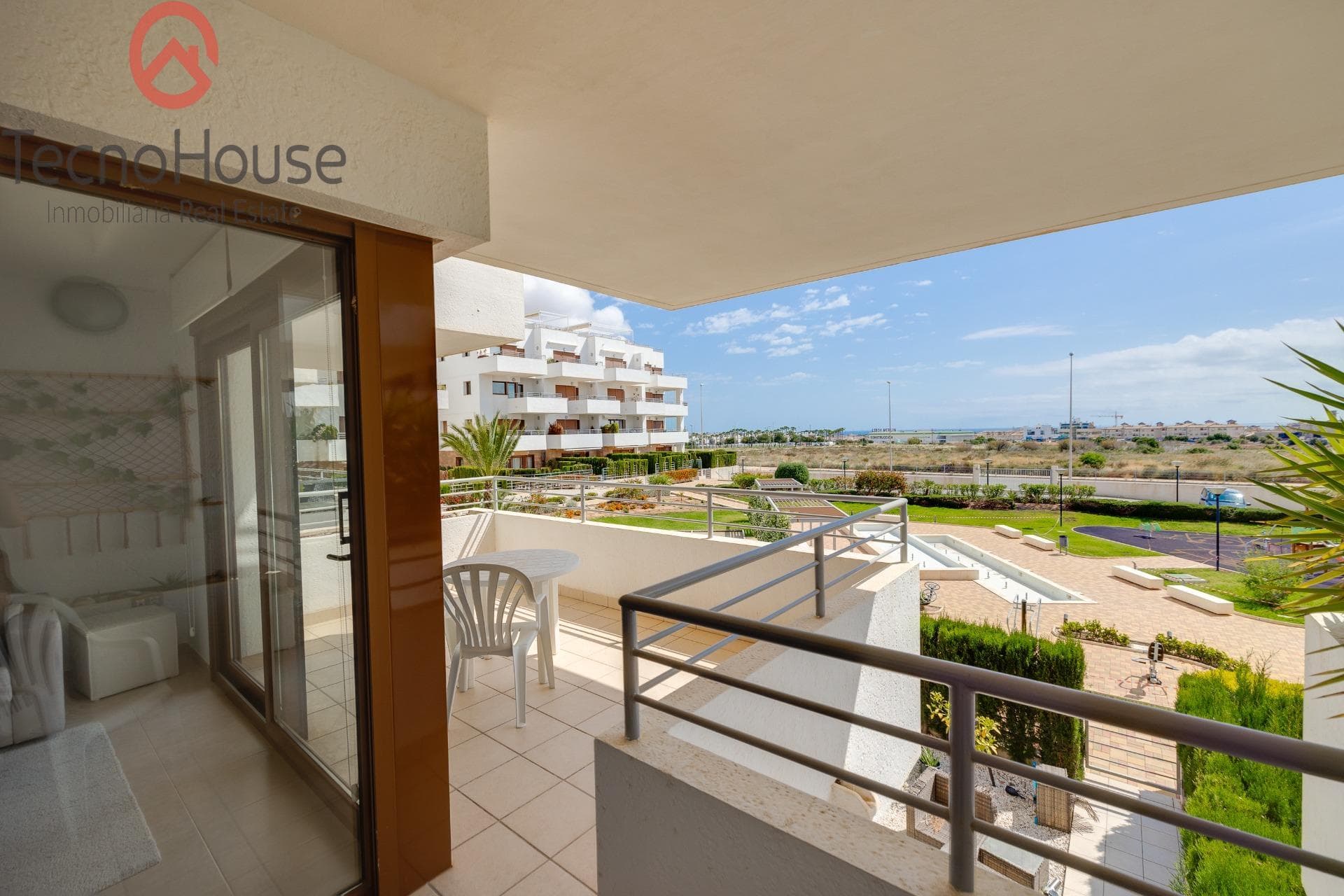Apartamento Planta Media de 2 dormitorios en Orihuela Costa - 19