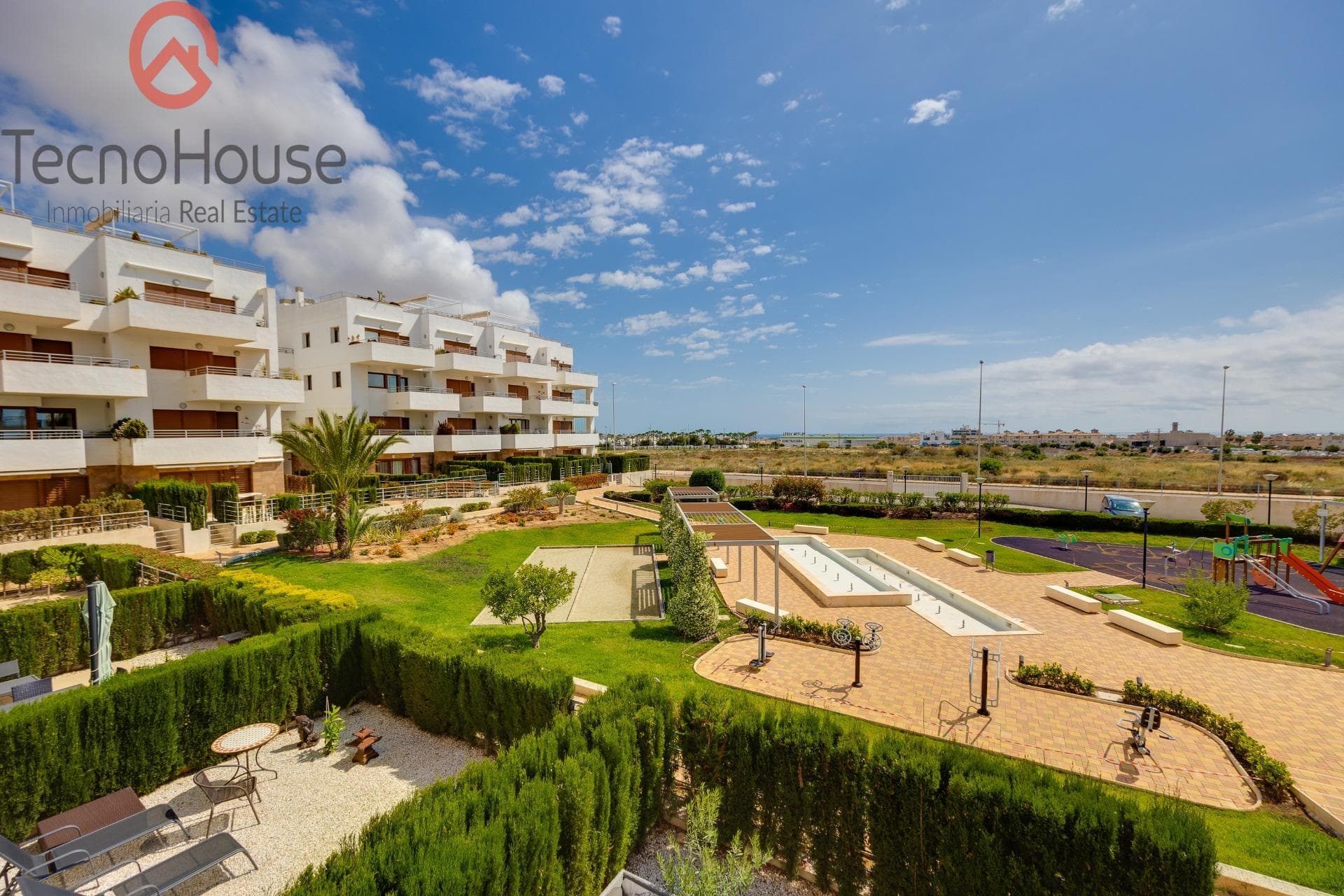 Apartamento Planta Media de 2 dormitorios en Orihuela Costa - 21