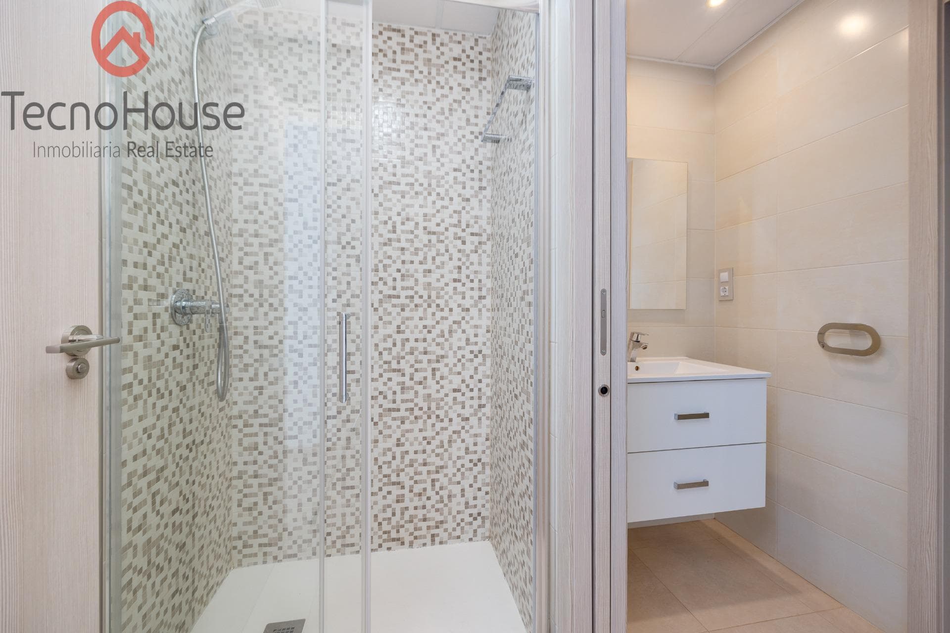 Apartamento Planta Media de 2 dormitorios en Orihuela Costa - 30