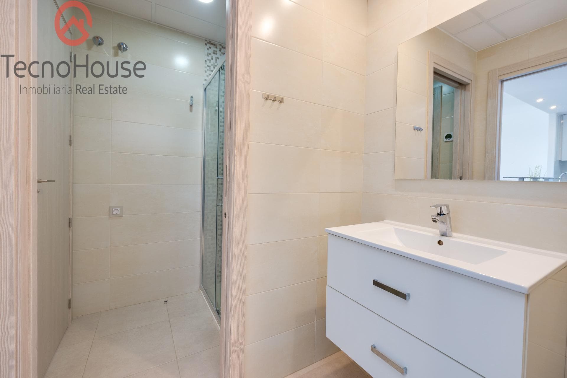 Apartamento Planta Media de 2 dormitorios en Orihuela Costa - 33