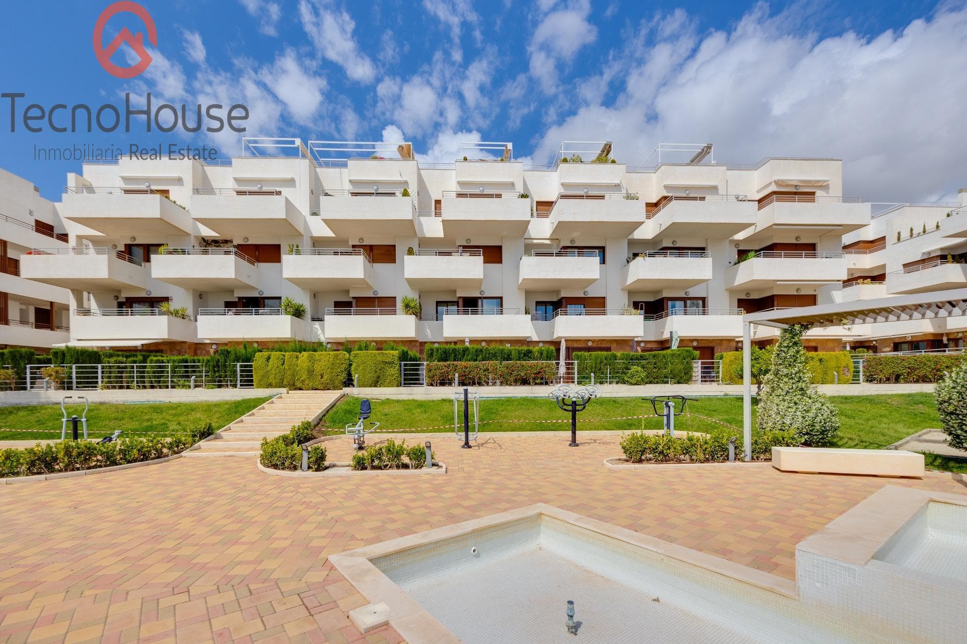 Apartamento Planta Media de 2 dormitorios en Orihuela Costa - 47