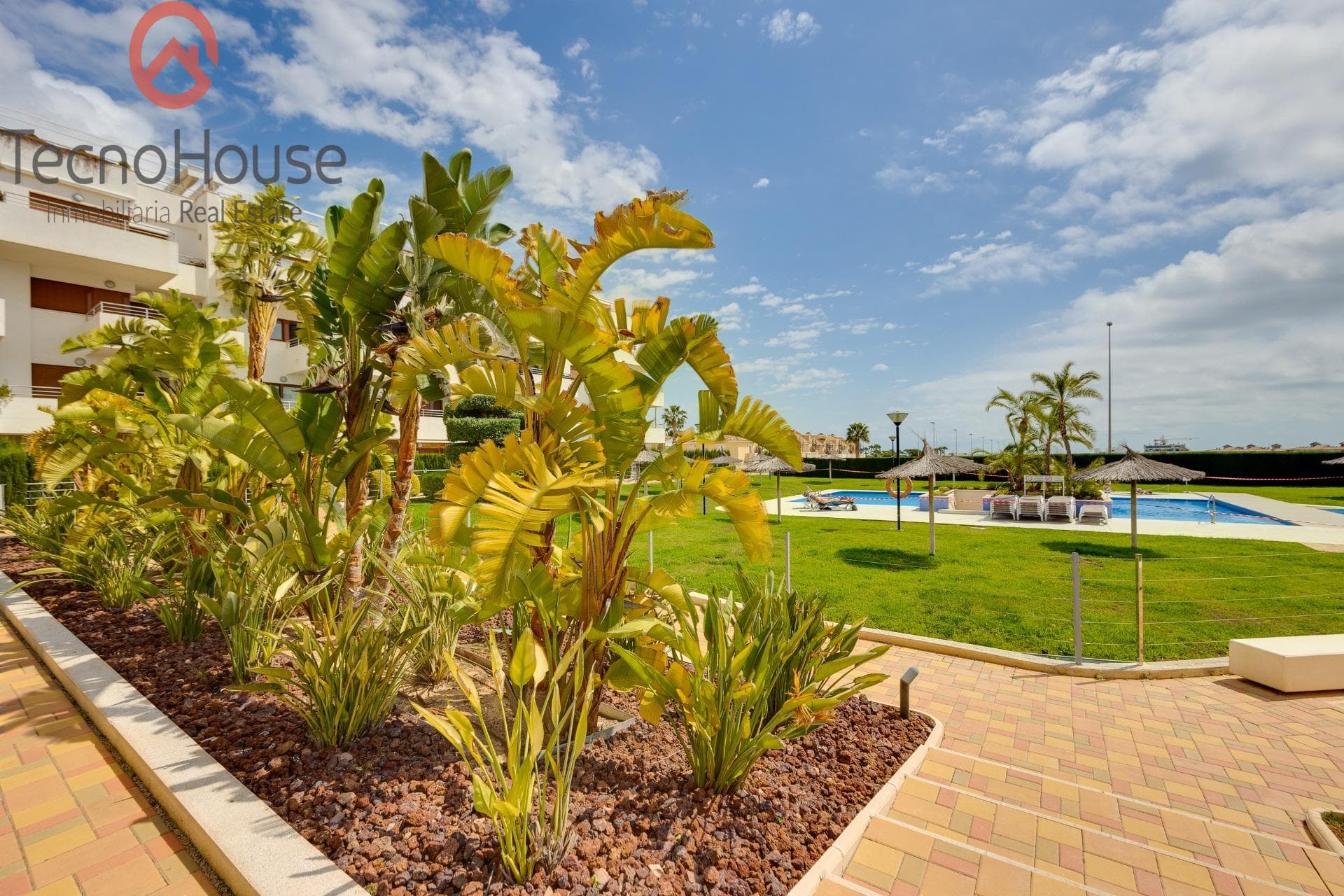 Apartamento Planta Media de 2 dormitorios en Orihuela Costa - 49