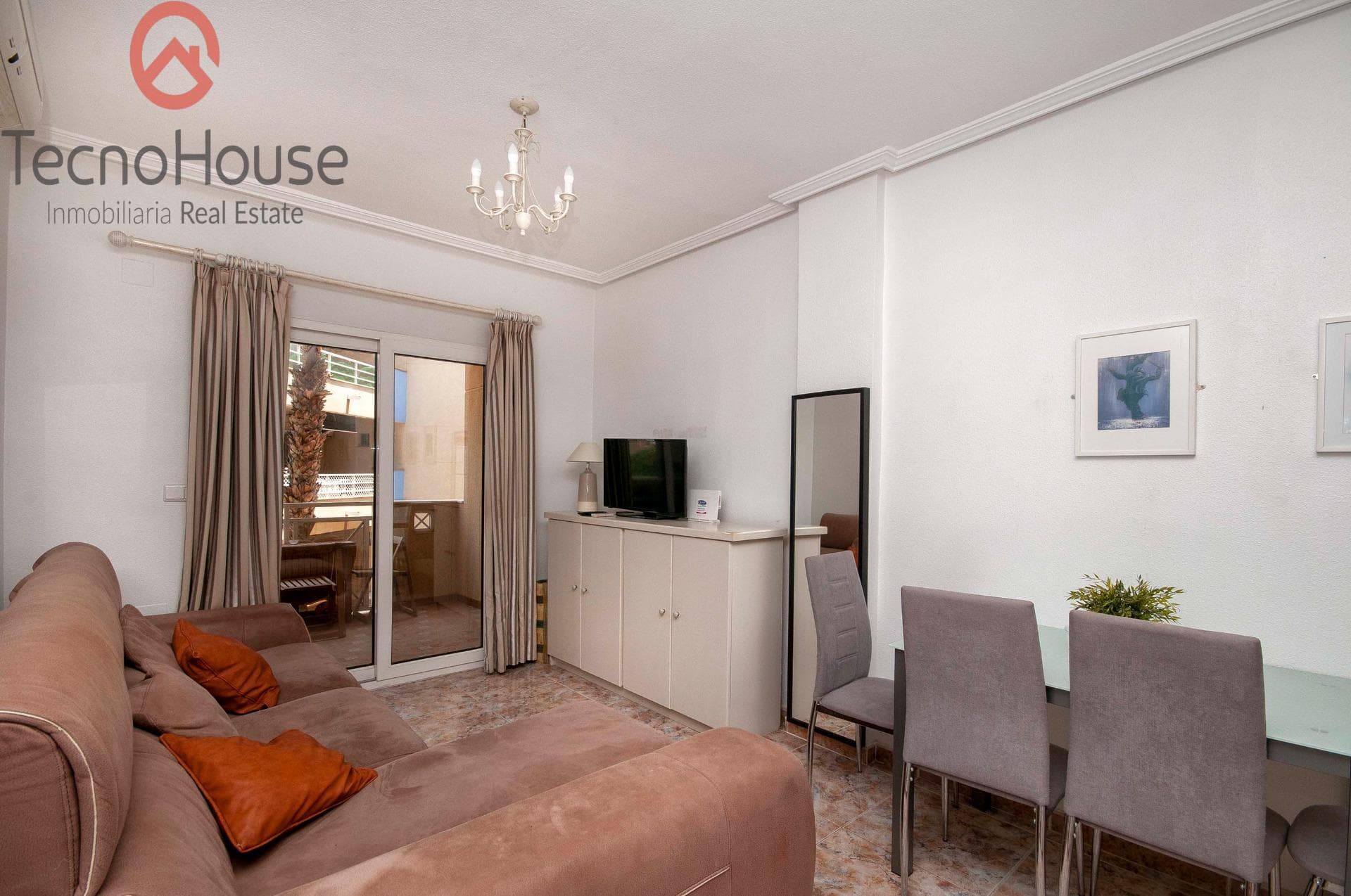 2 bed Middle Floor Apartment in Orihuela Costa - 12