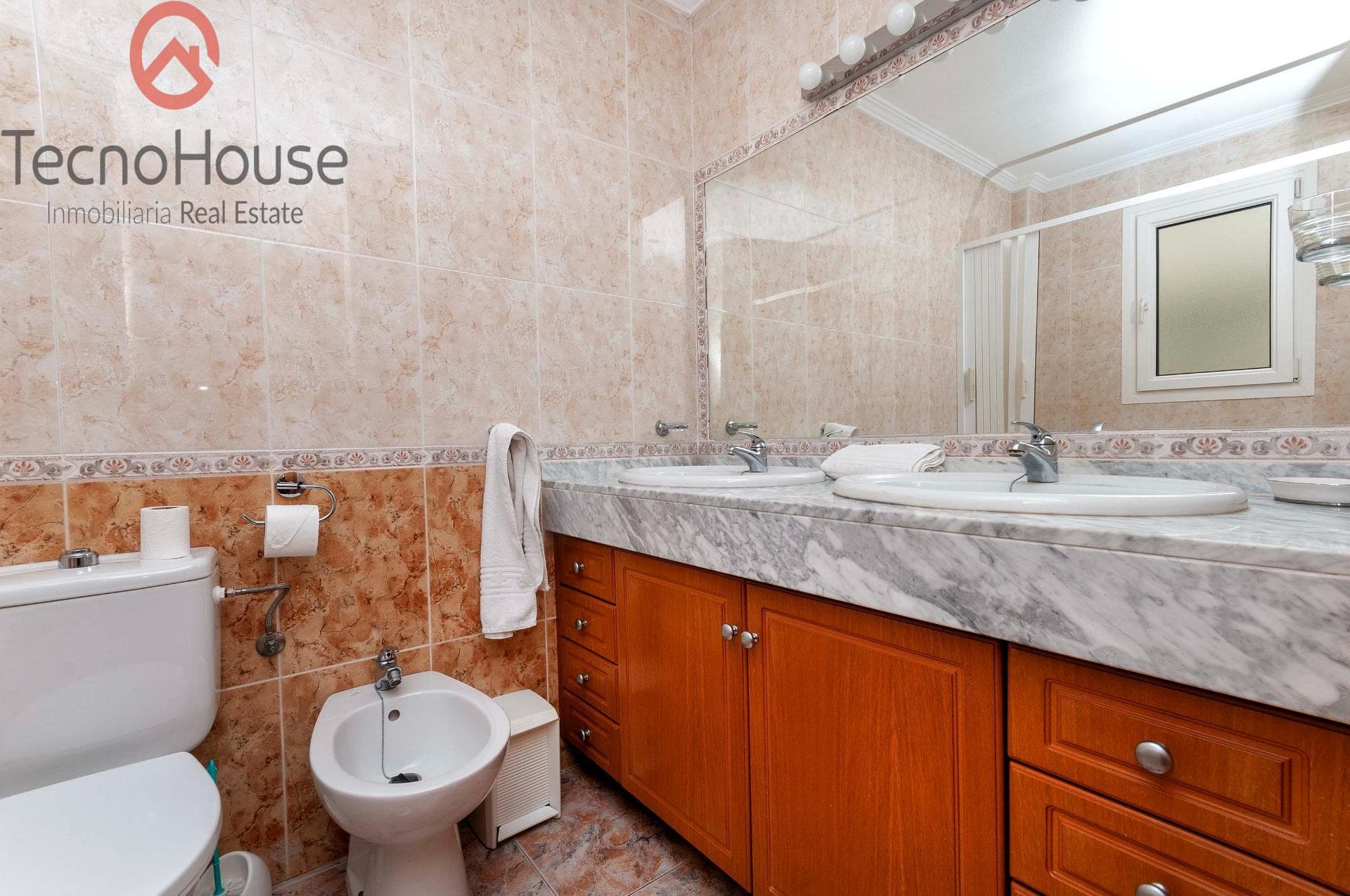 2 bed Middle Floor Apartment in Orihuela Costa - 18