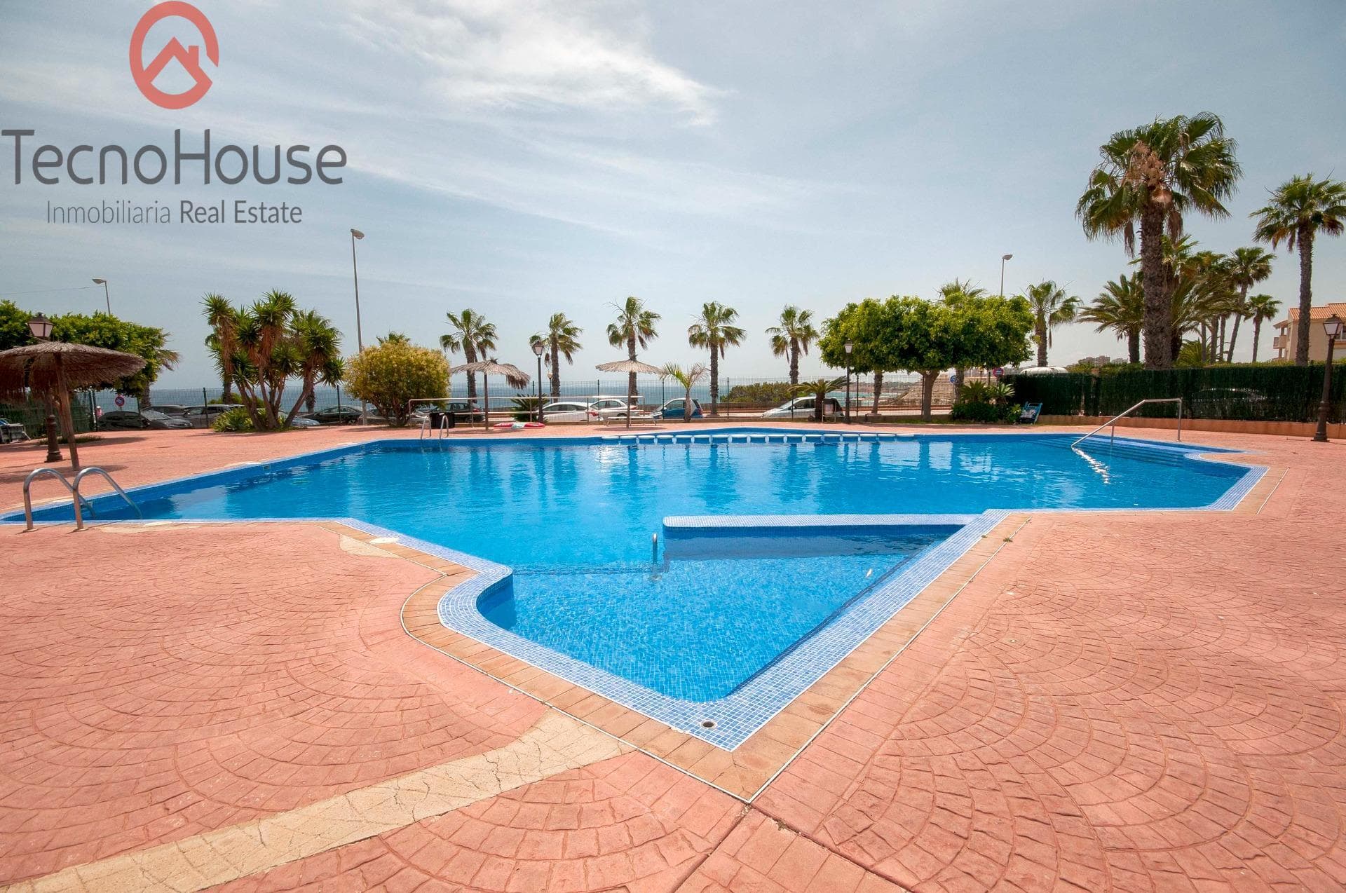 2 bed Middle Floor Apartment in Orihuela Costa - 23