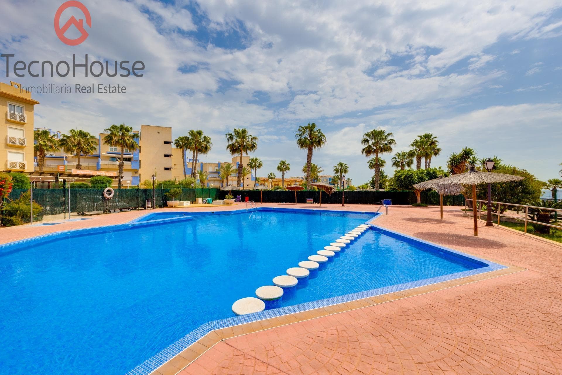 2 bed Middle Floor Apartment in Orihuela Costa - 26