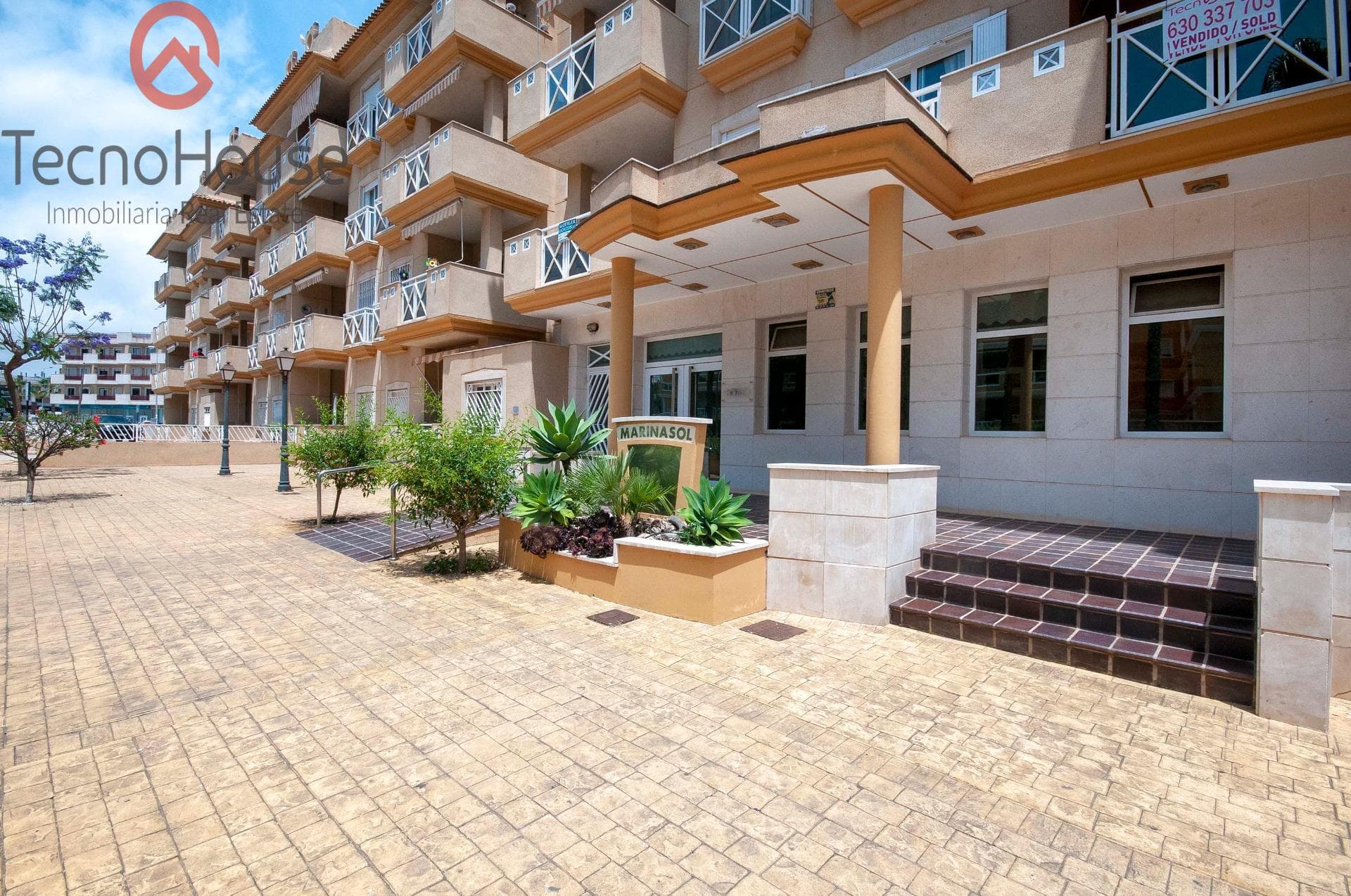 2 bed Middle Floor Apartment in Orihuela Costa - 28