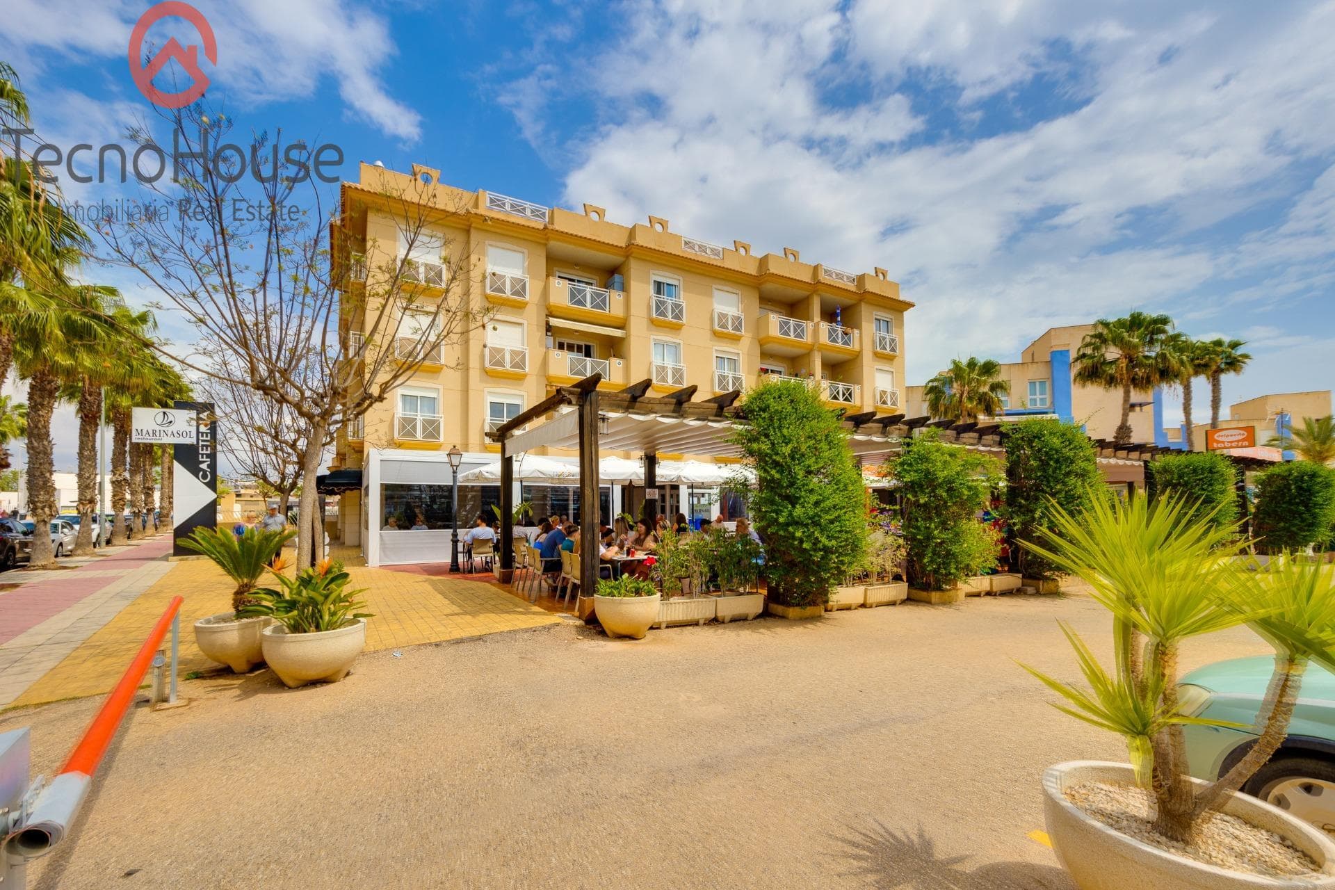 2 bed Middle Floor Apartment in Orihuela Costa - 31