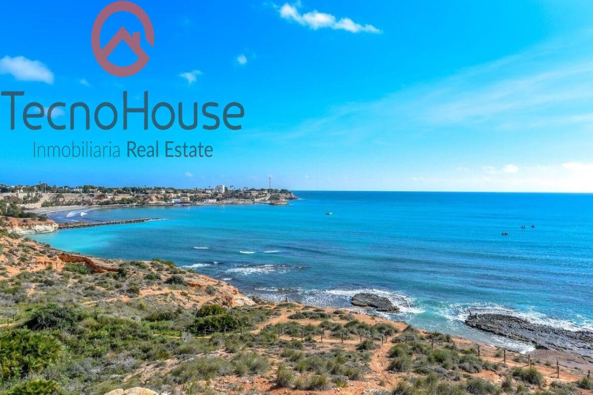 2 bed Middle Floor Apartment in Orihuela Costa - 42