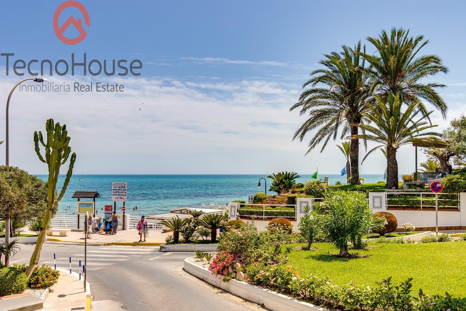 2 bed Middle Floor Apartment in Orihuela Costa - 45