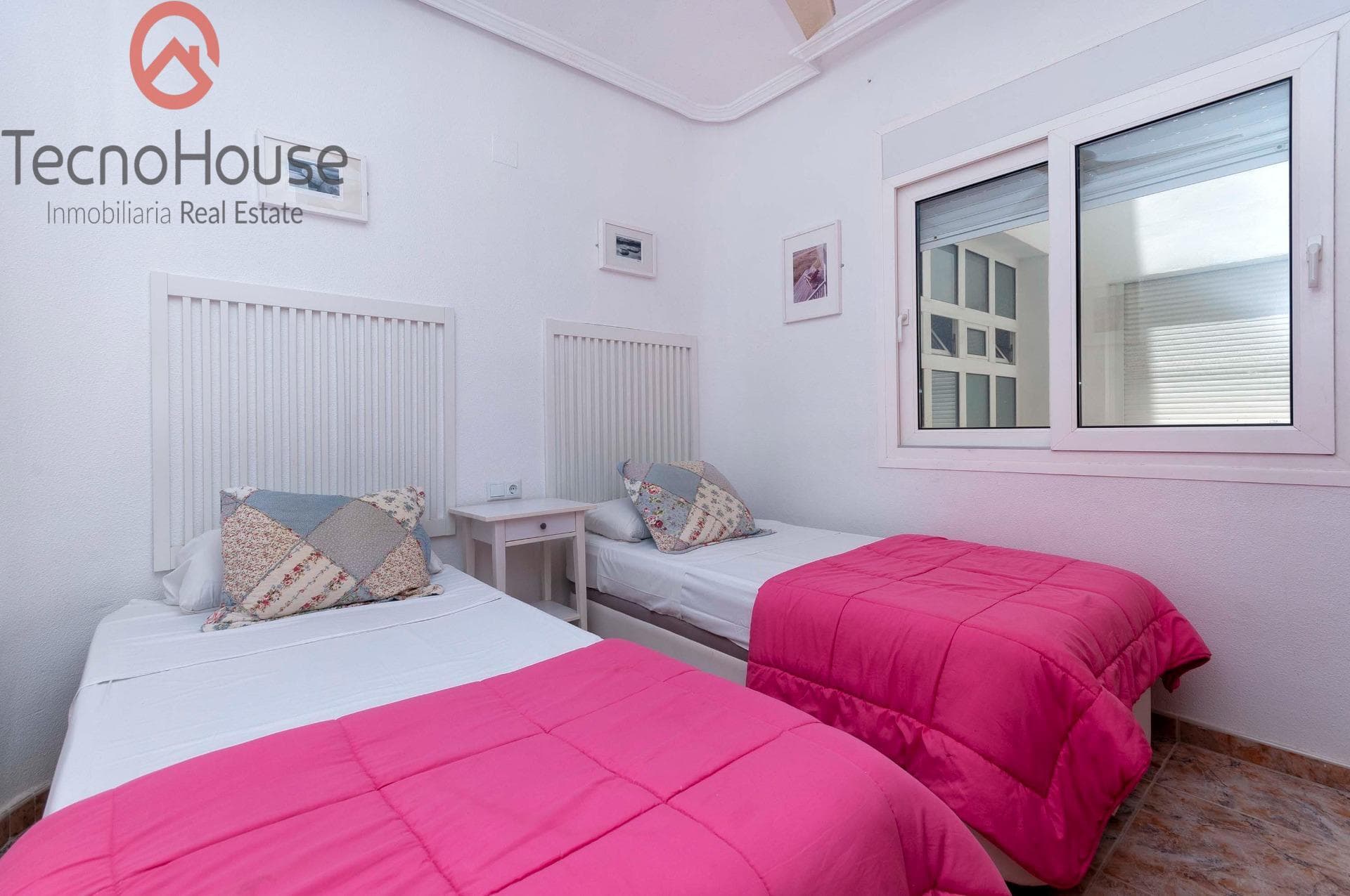 2 bed Middle Floor Apartment in Orihuela Costa - 5