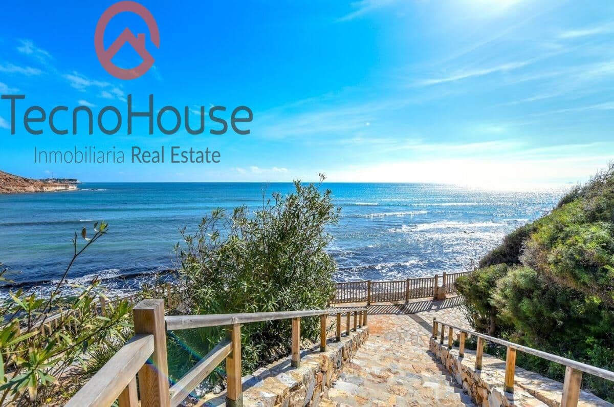 2 bed Middle Floor Apartment in Orihuela Costa - 50