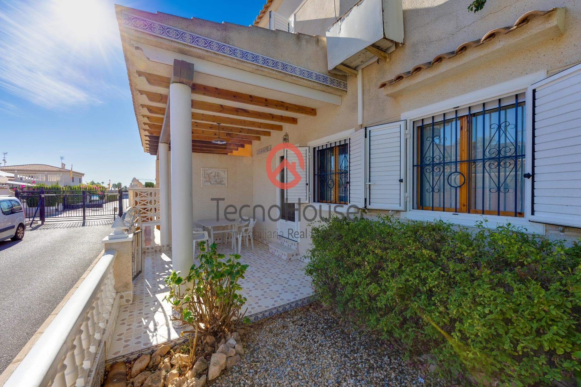 Semi-Vrijstaande Villa met 3 slaapkamers in Orihuela Costa - 1