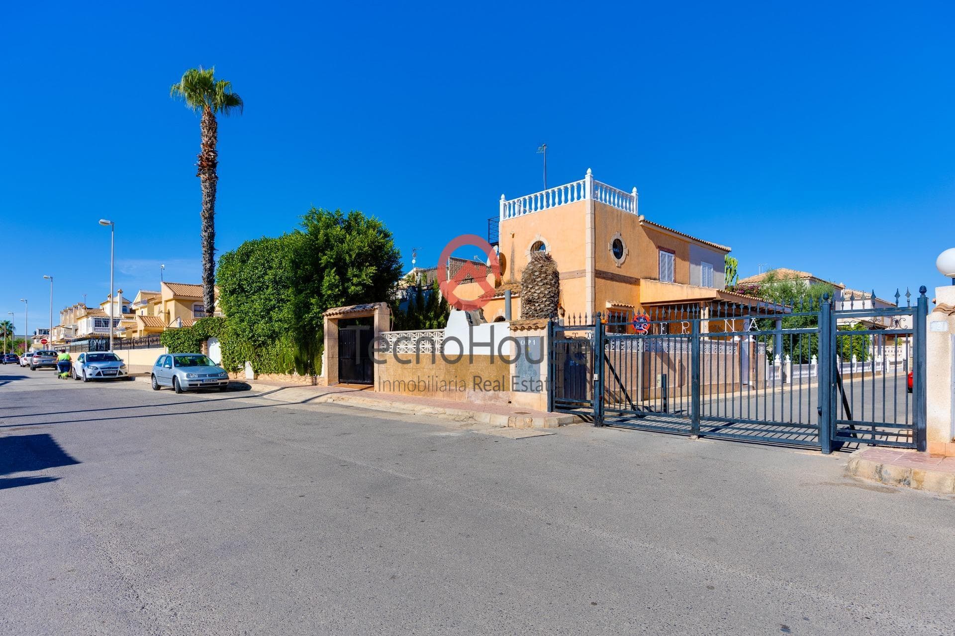 Semi-Vrijstaande Villa met 3 slaapkamers in Orihuela Costa - 43