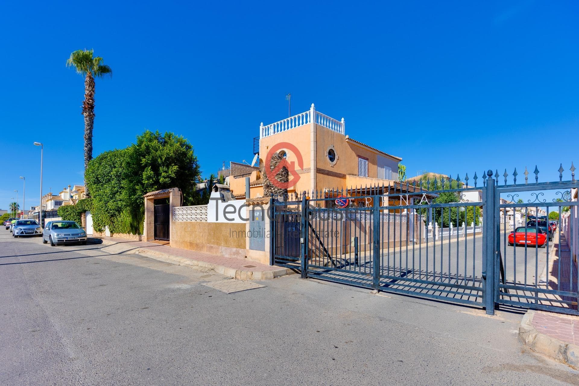 Semi-Vrijstaande Villa met 3 slaapkamers in Orihuela Costa - 44