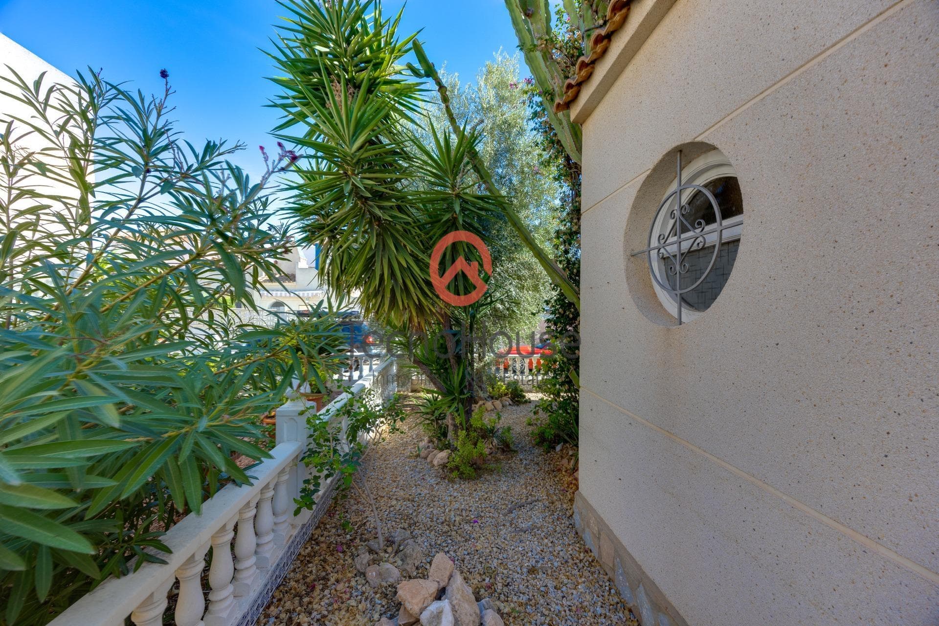 Semi-Vrijstaande Villa met 3 slaapkamers in Orihuela Costa - 6