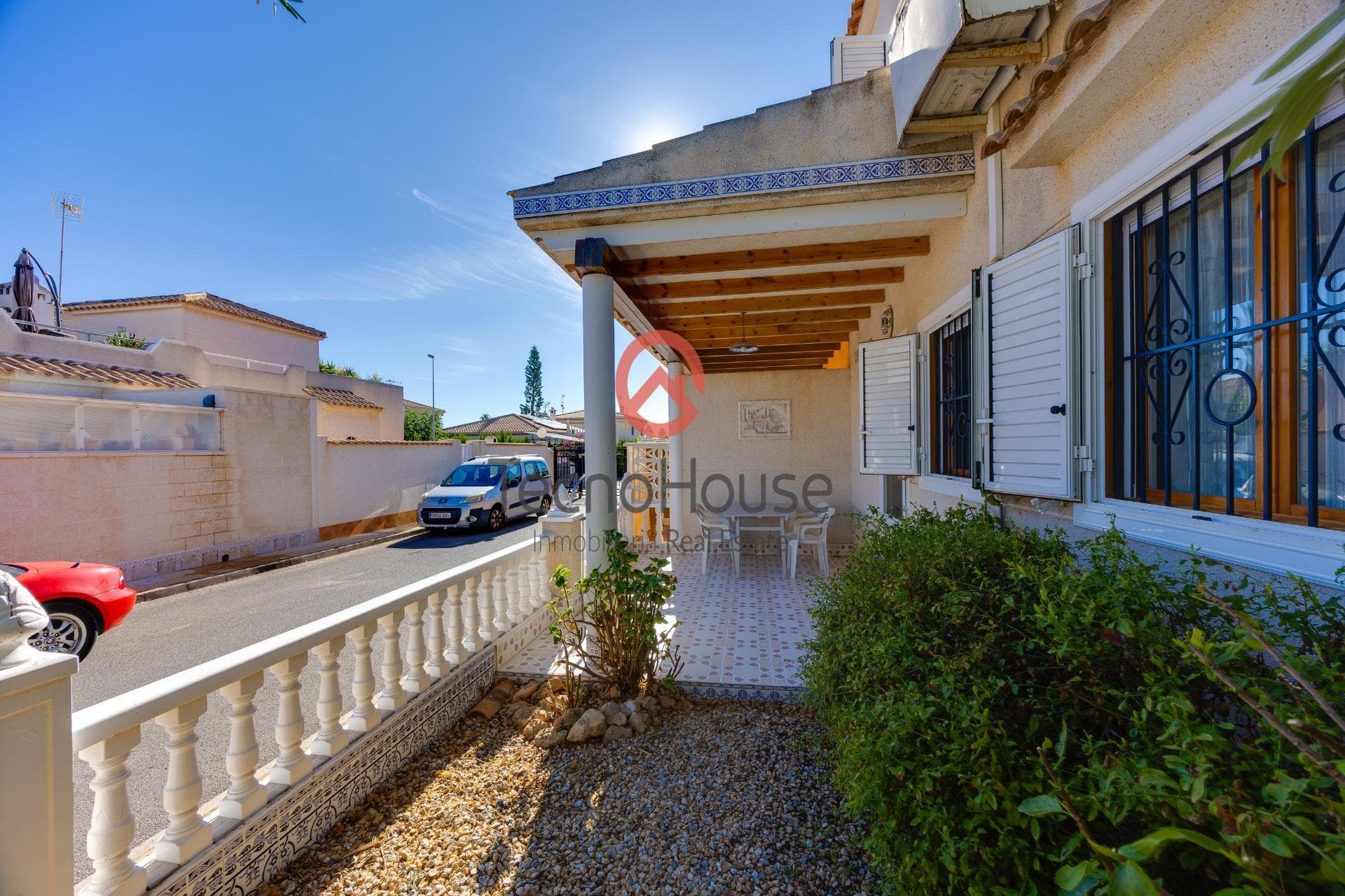 Semi-Vrijstaande Villa met 3 slaapkamers in Orihuela Costa - 8