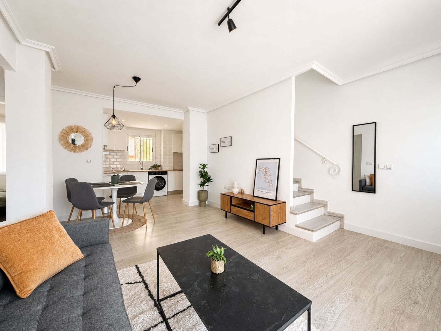 Apartamento Planta Media de 2 dormitorios en Orihuela Costa - 2