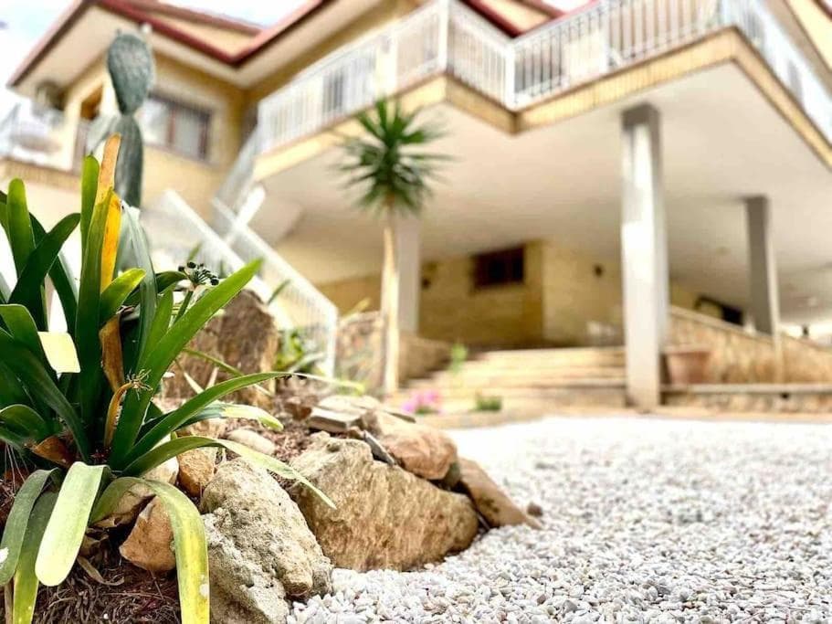 Vrijstaande Villa met 4 slaapkamers in Orihuela Costa - 2